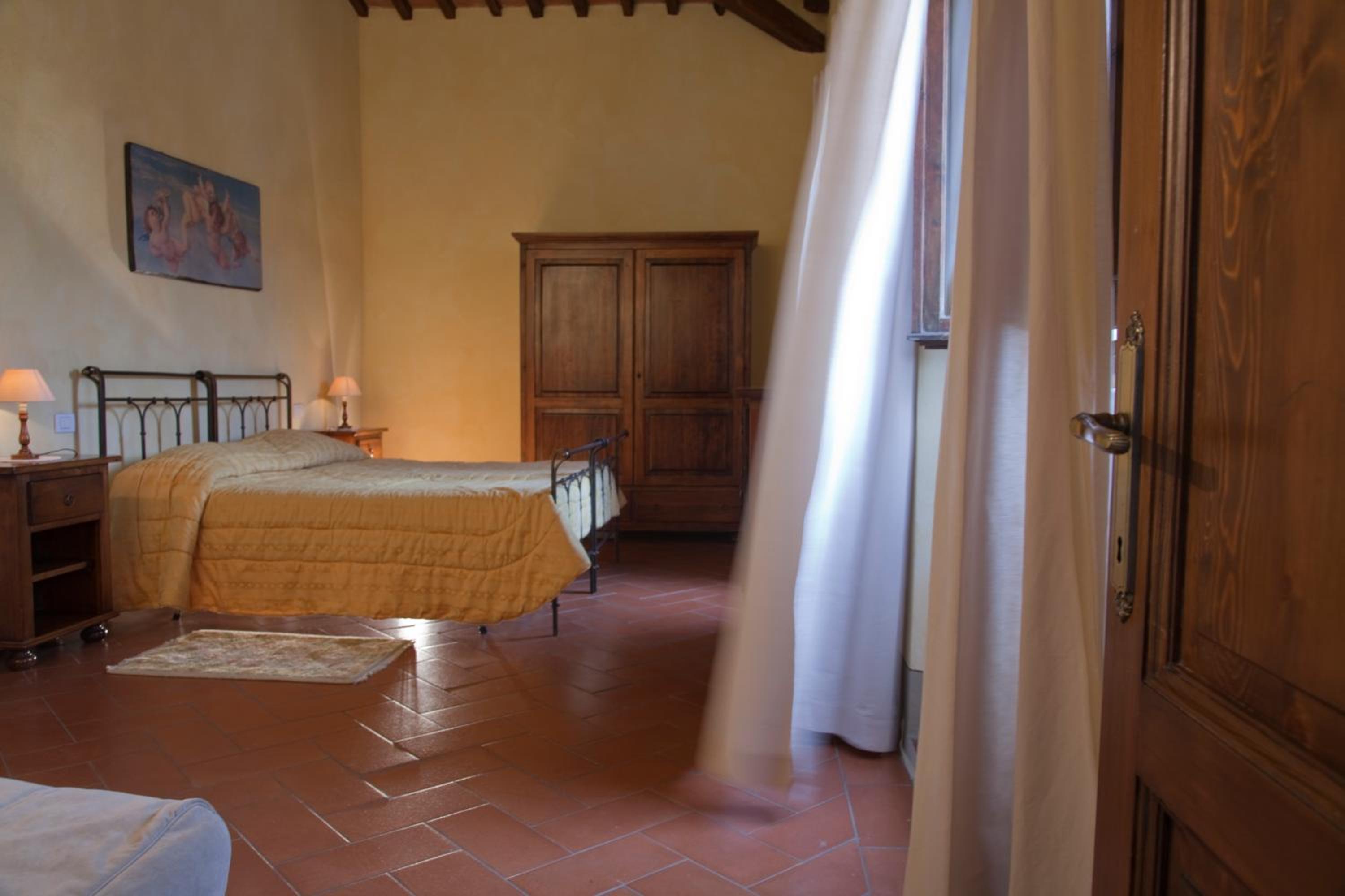 Two-Bedroom Apartment (8 Adults) - Separate Building photo 2