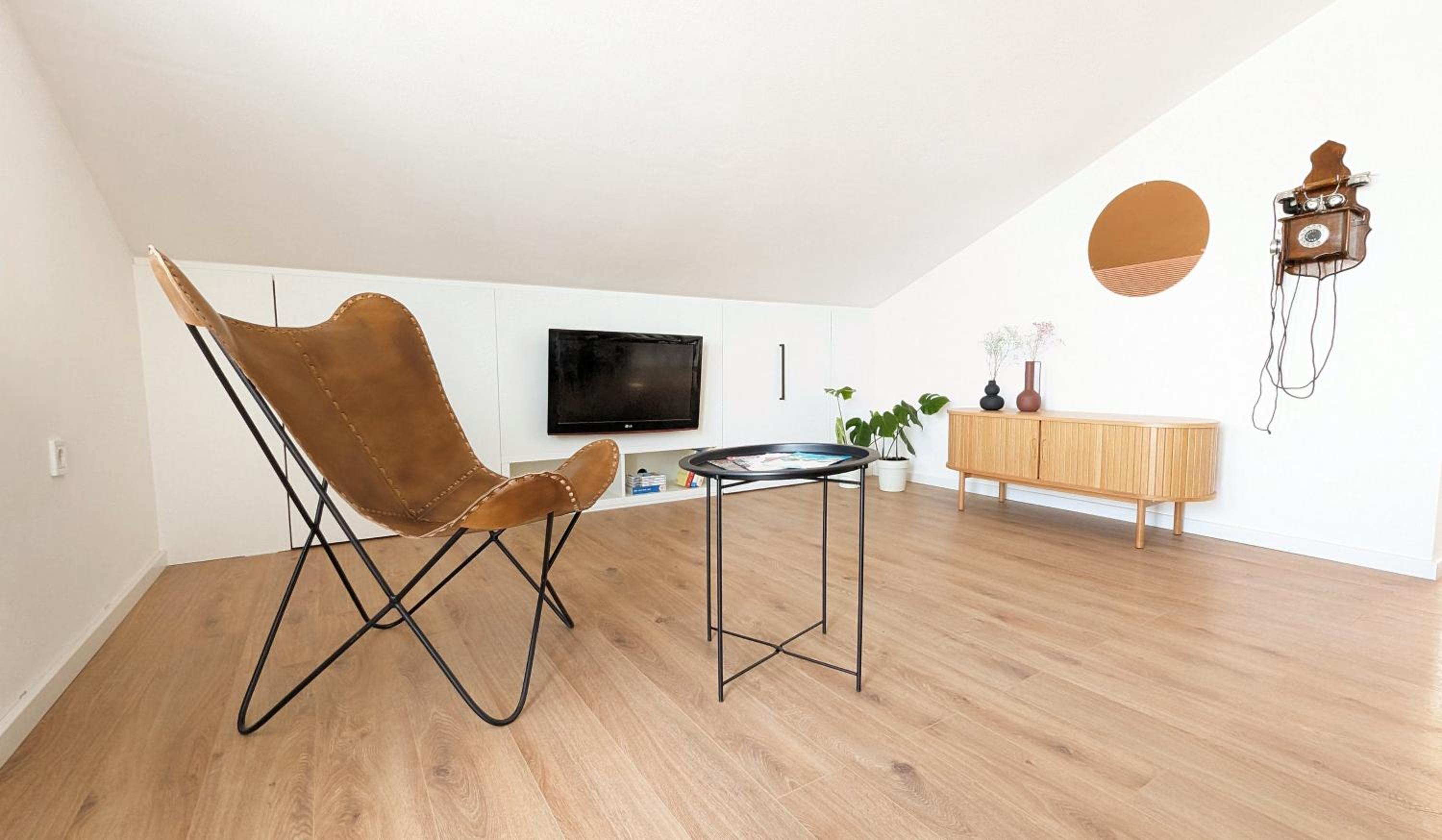 Two-Bedroom Apartment with Balcony and Terrace photo 3