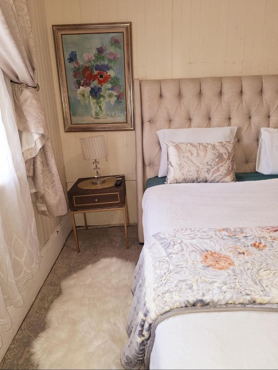 Queen Suite photo 1