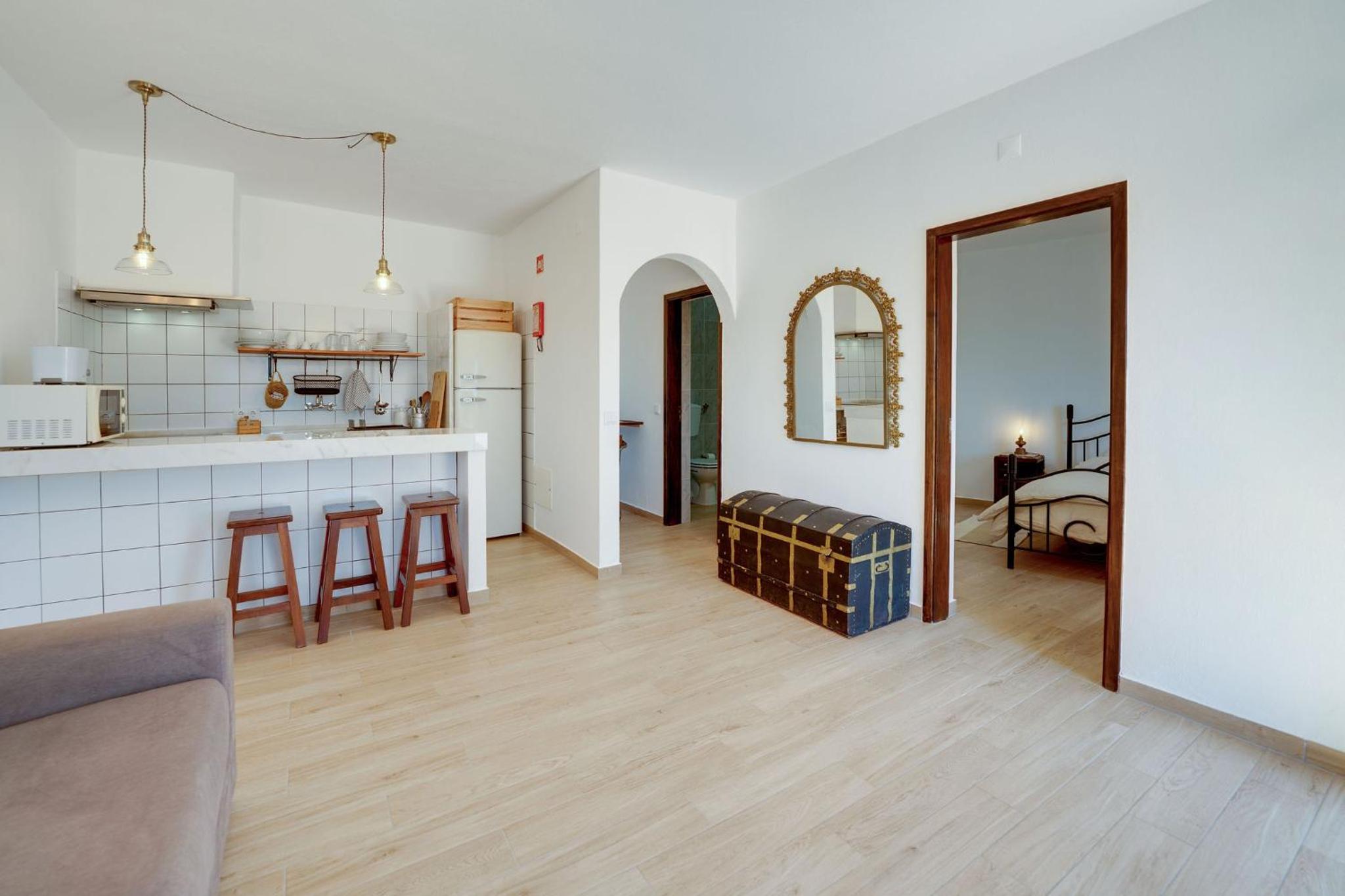 One-Bedroom House photo 1