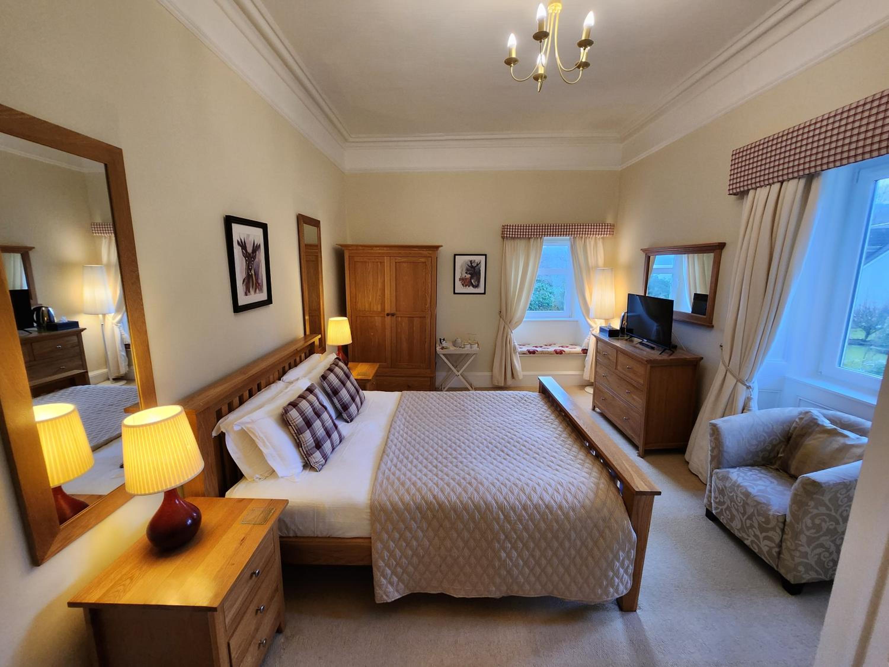Deluxe King Room