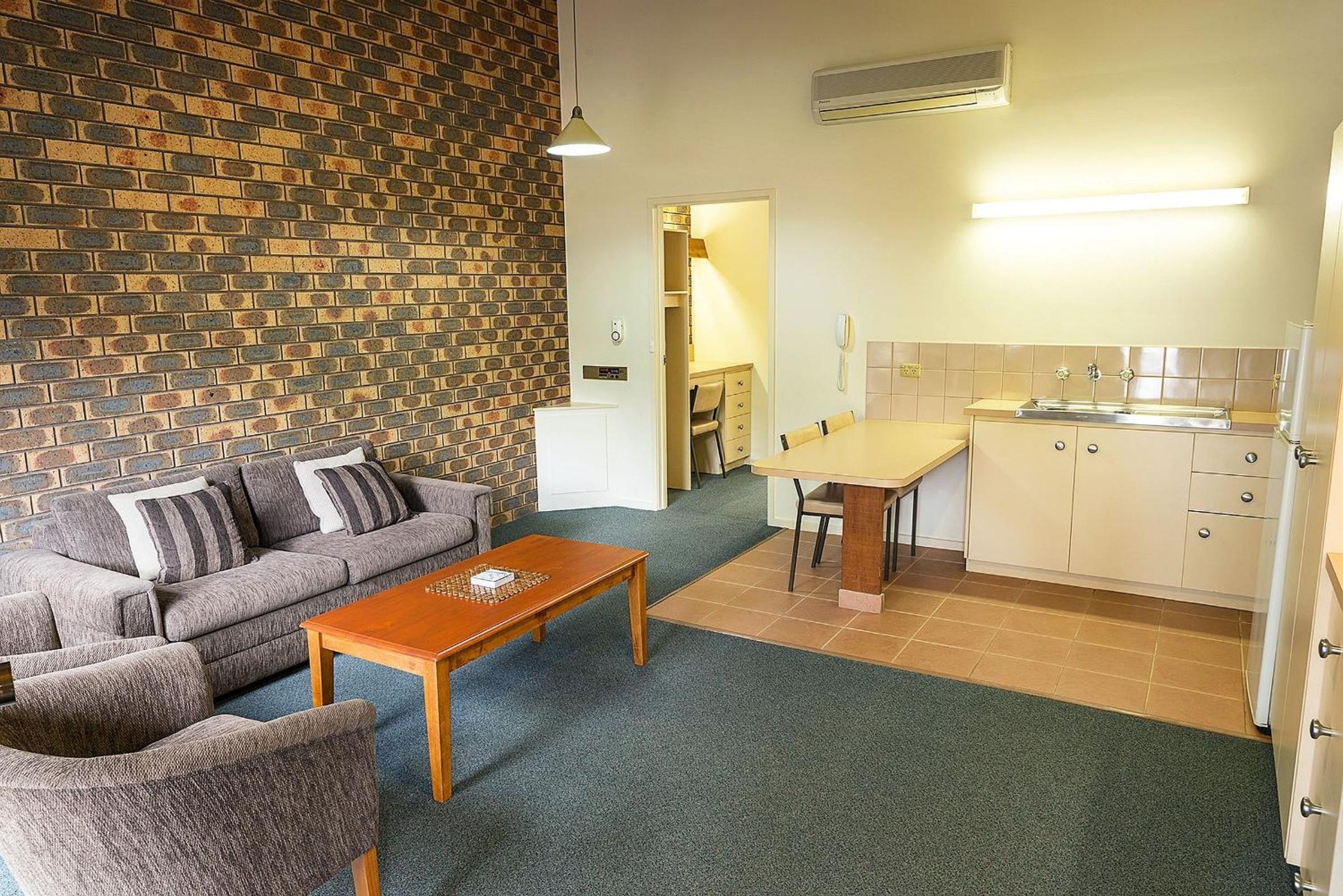 King Room - Disability Access photo 1