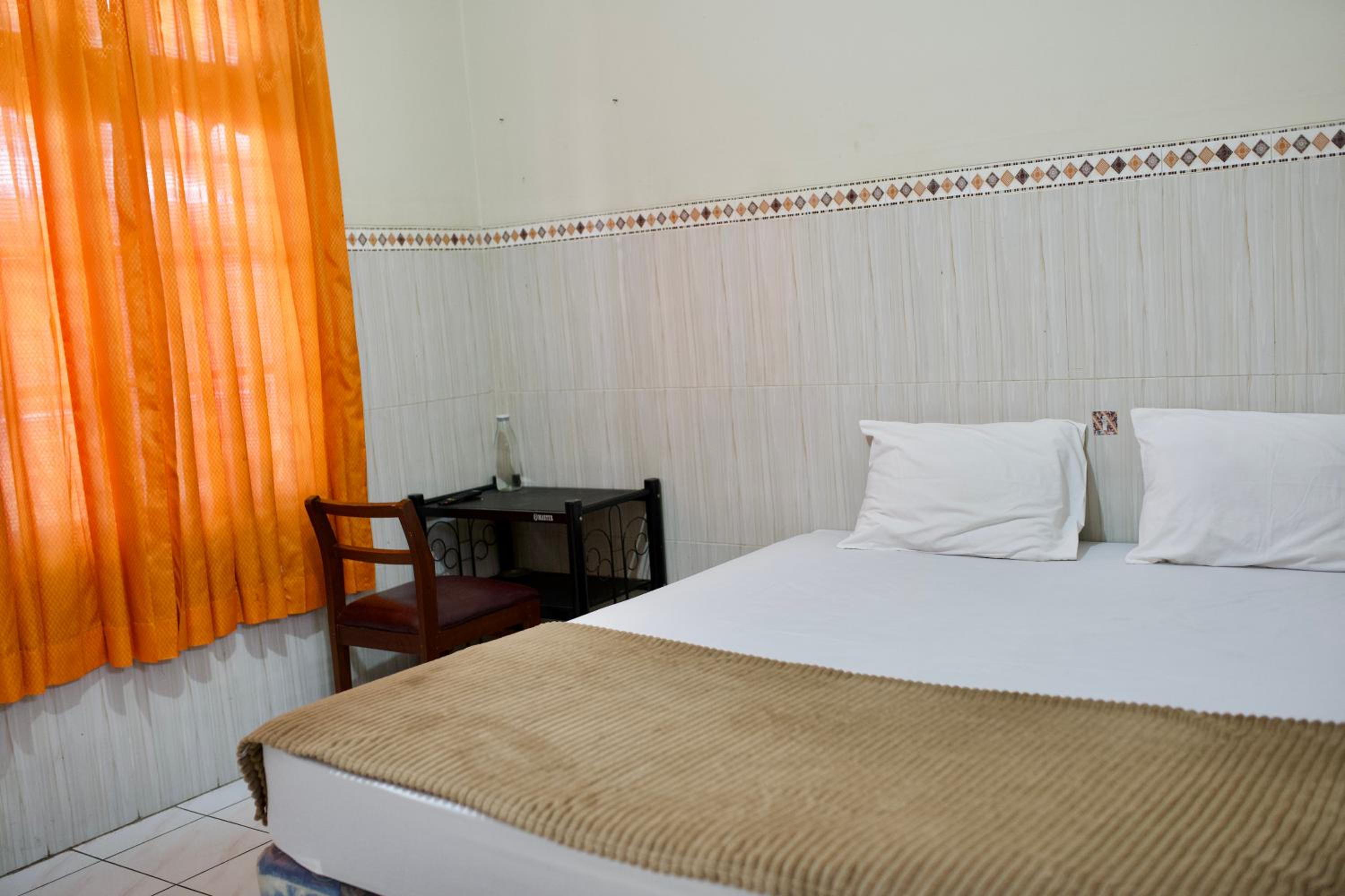 Double Room - Photo 3
