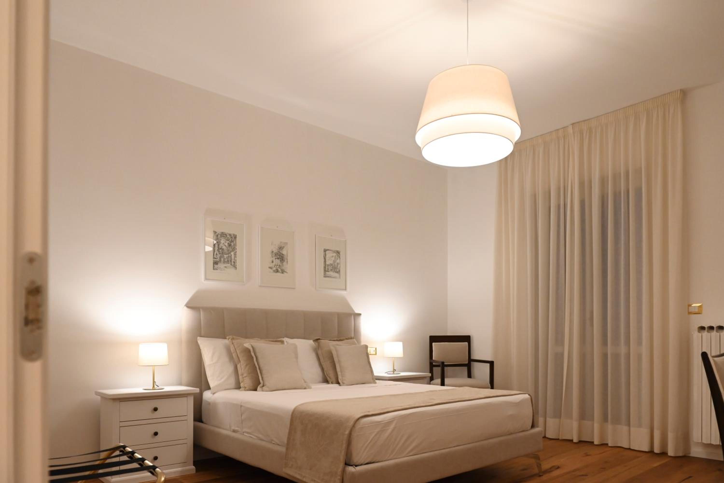 Superior King Room photo 1