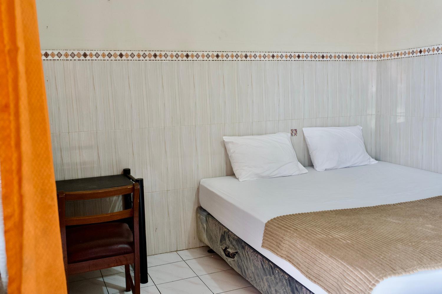 Double Room - Photo 5
