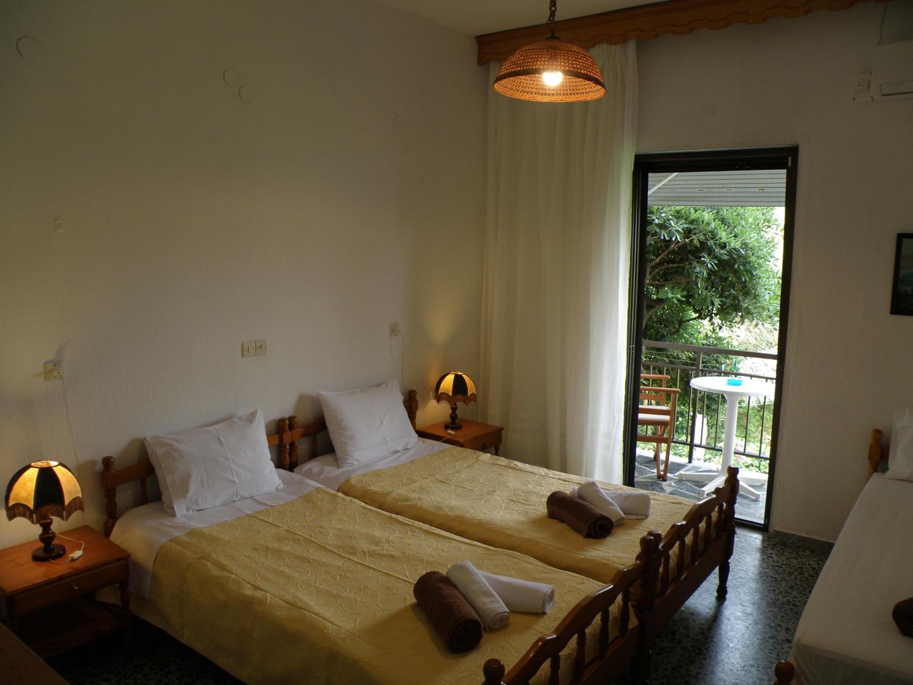 Triple Room with Sea View