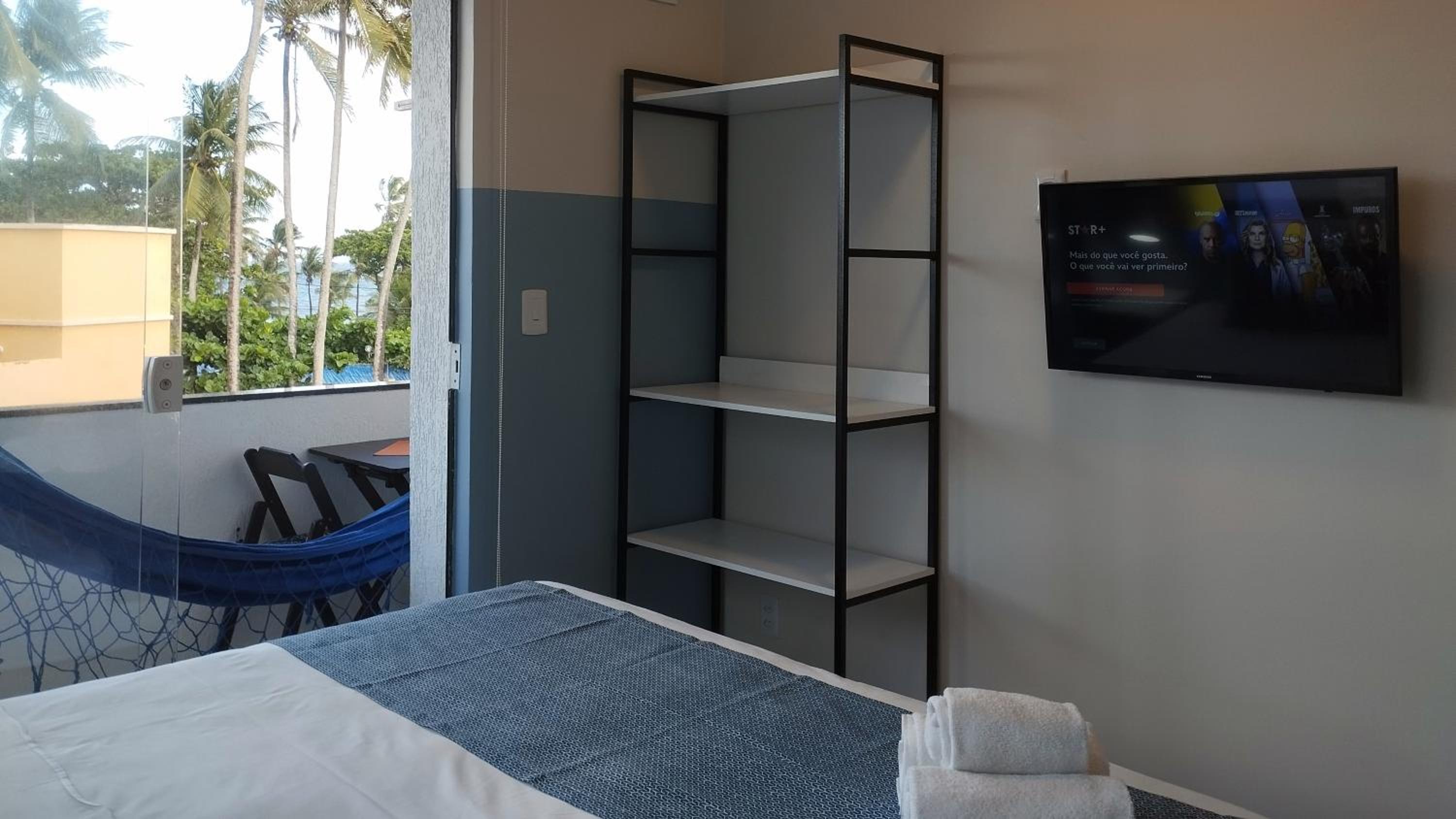 Deluxe Double Room with Balcony and Sea View - Photo 10