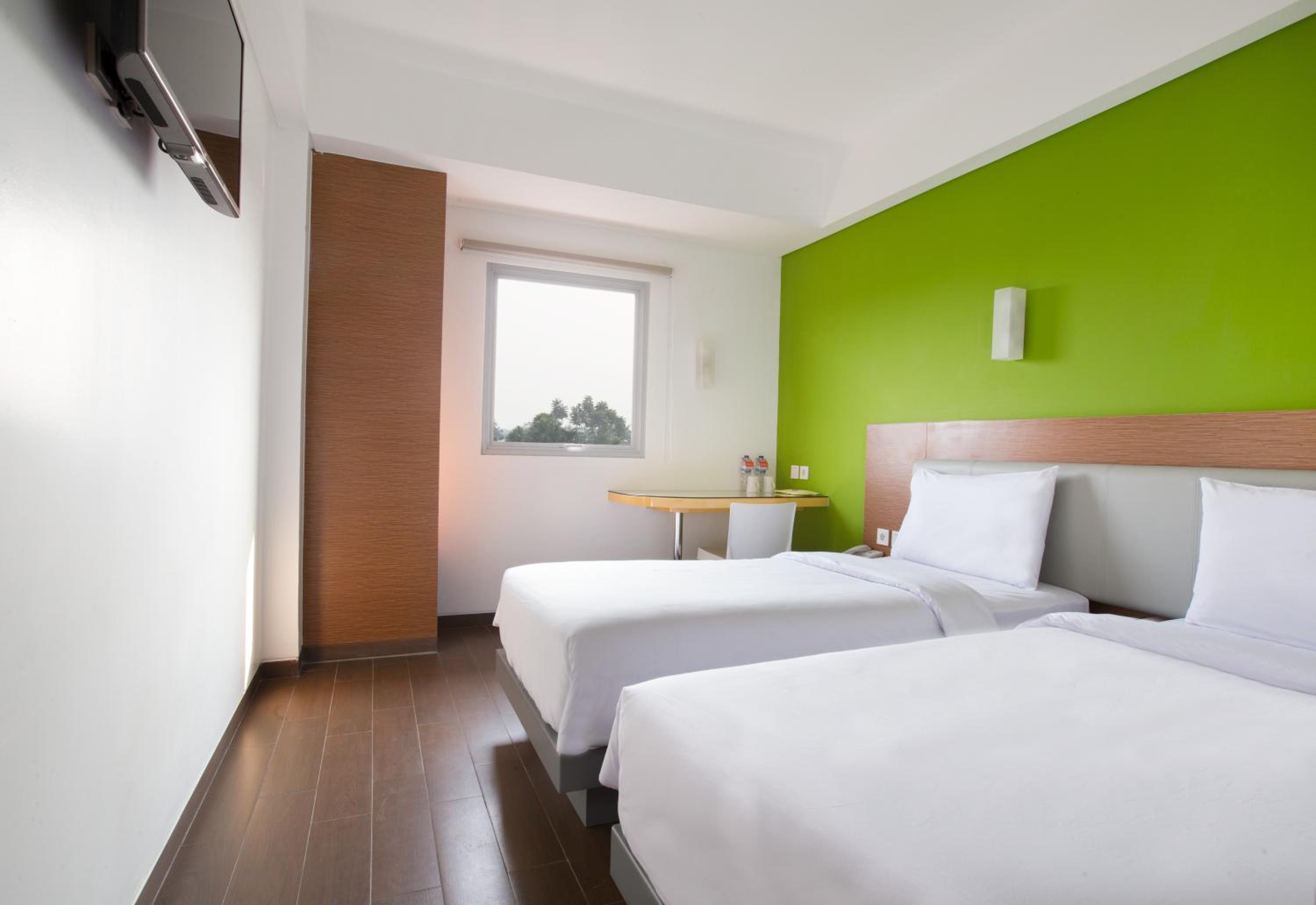 Smart Twin Room photo 1