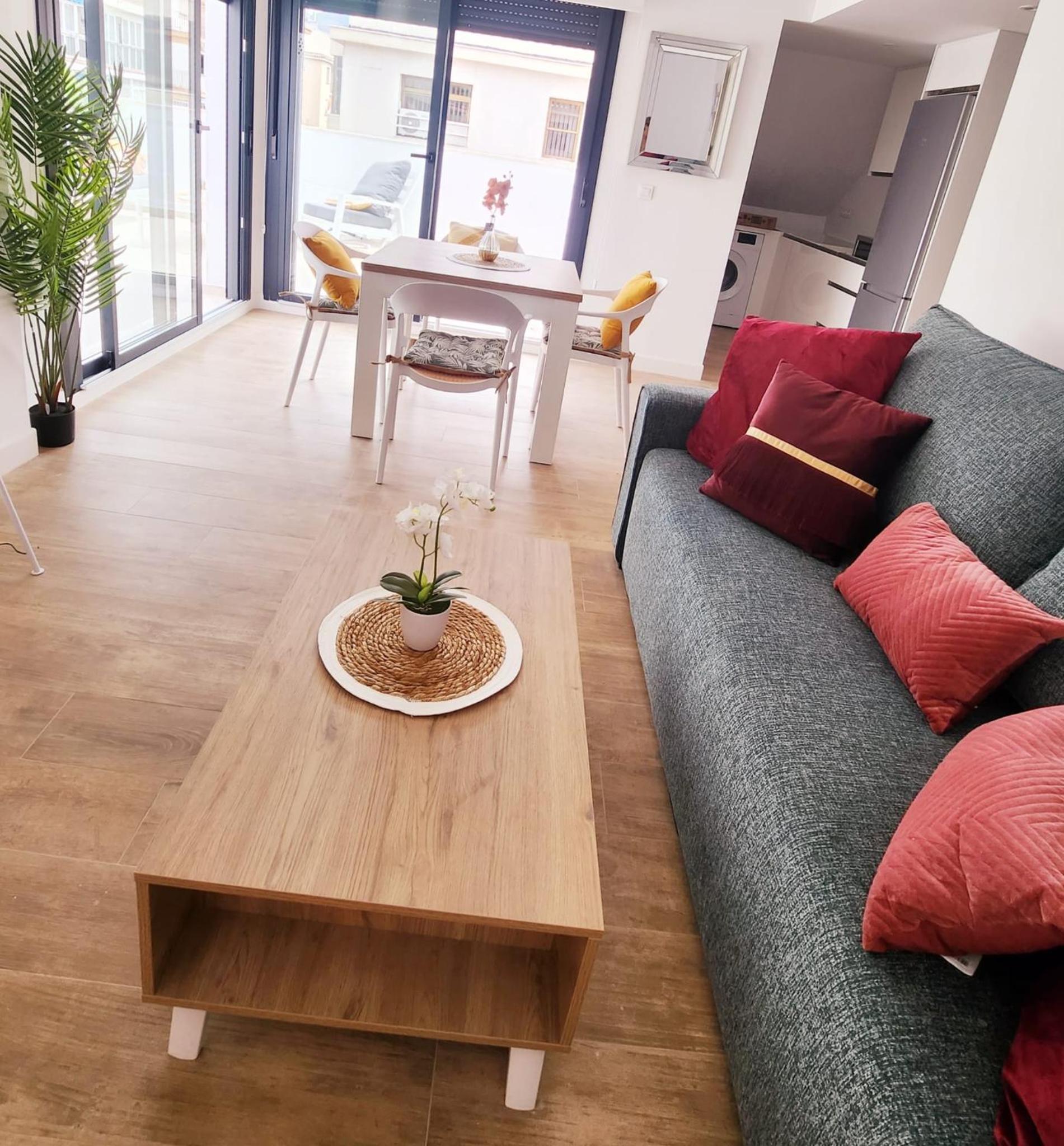 Apartamento de Dos Habitaciones con Terraza