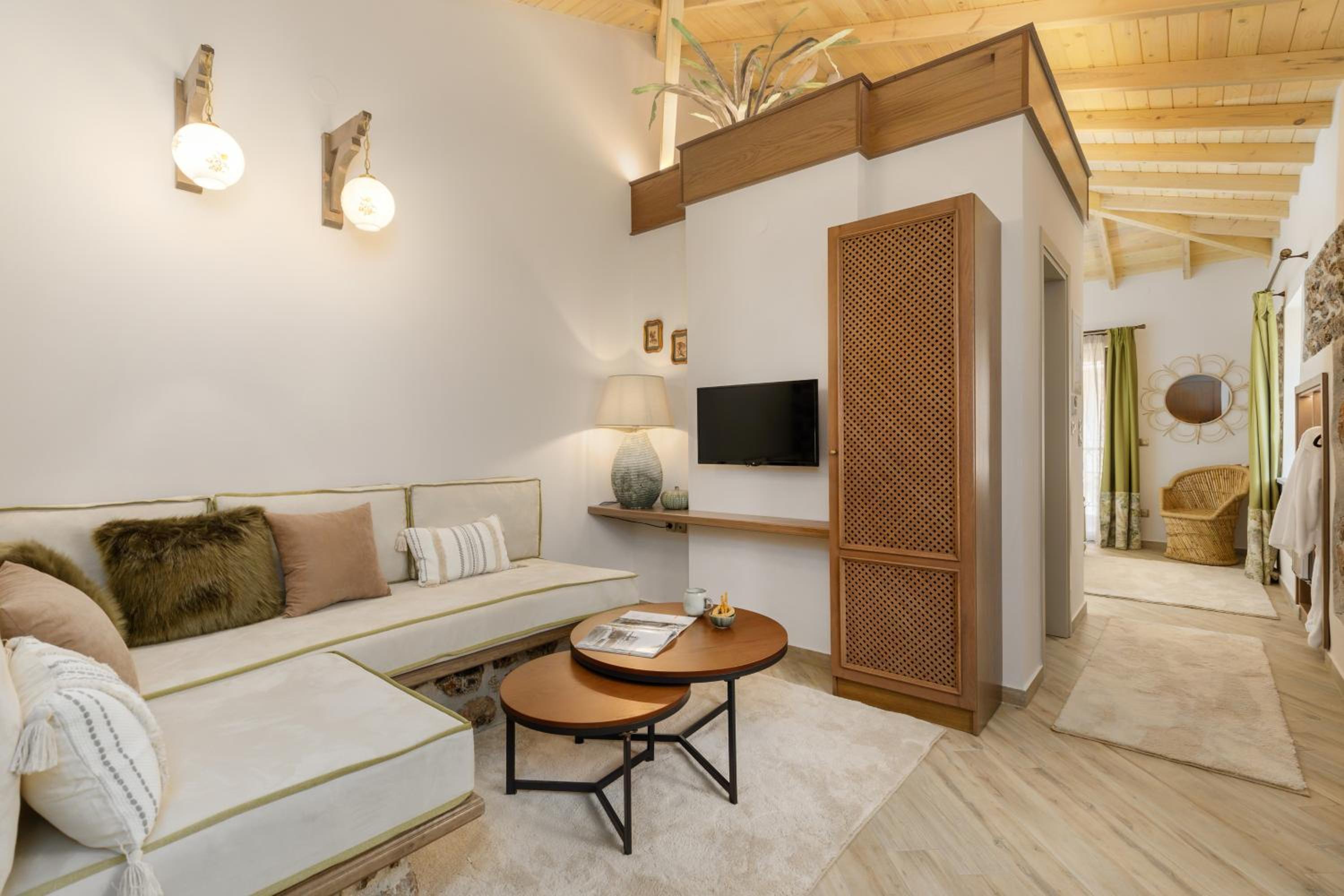 Suite with Mountain View