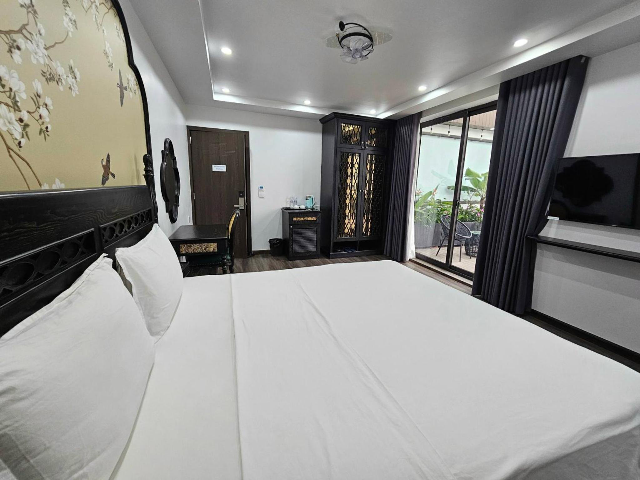 Suite with Terrace - Photo 3