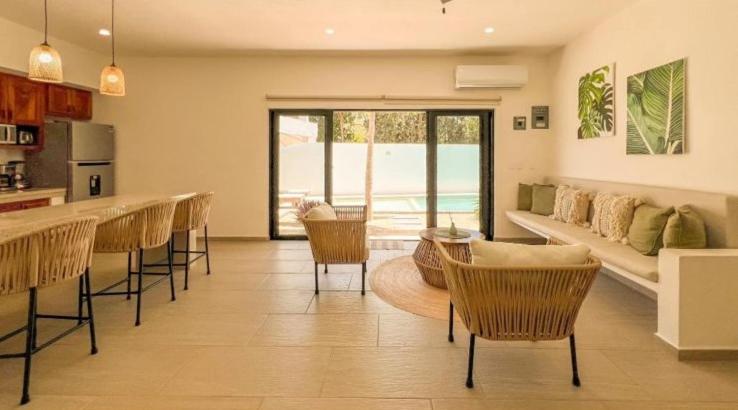 Villa photo 1