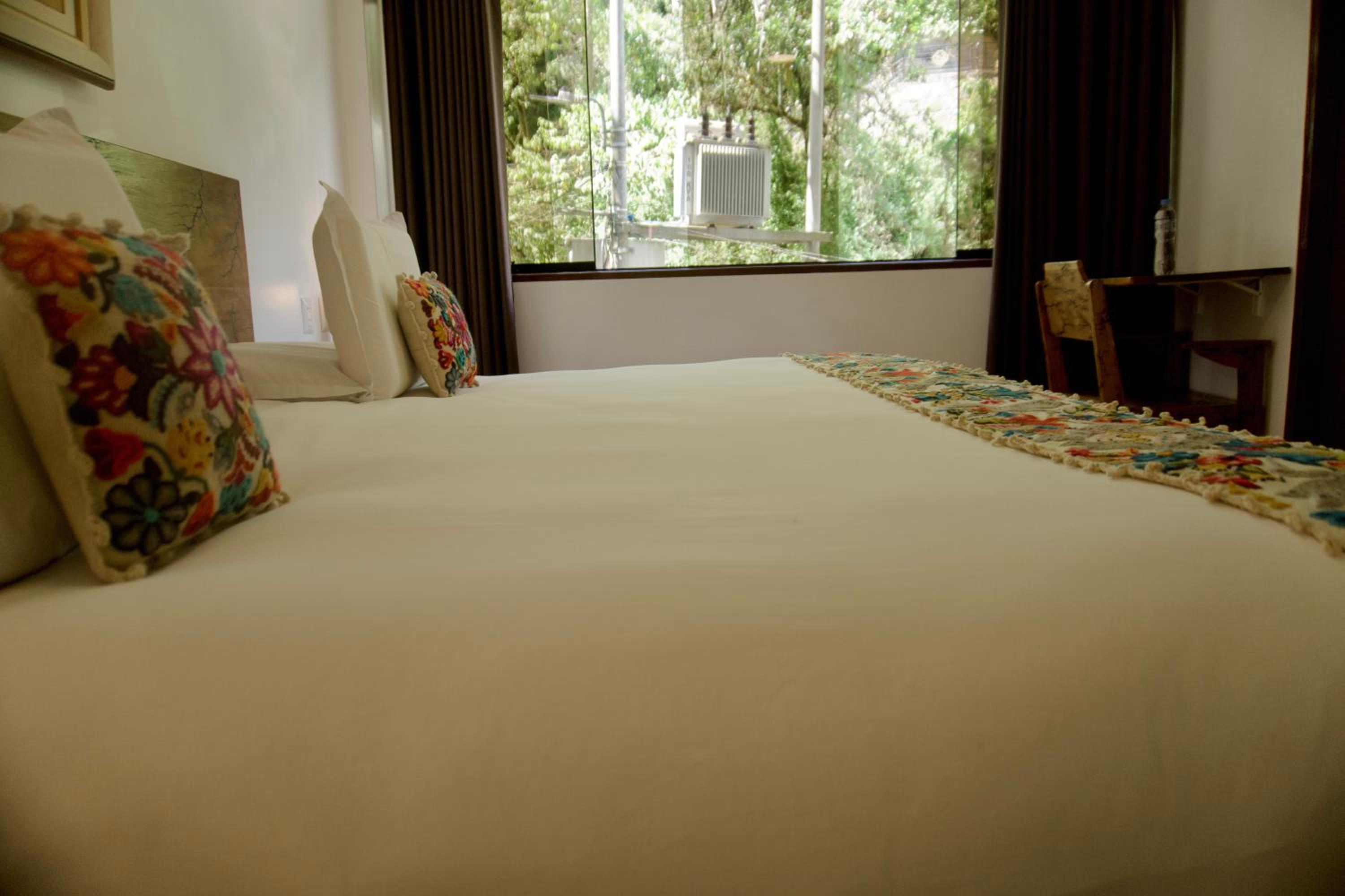 Superior King Room - Photo 8