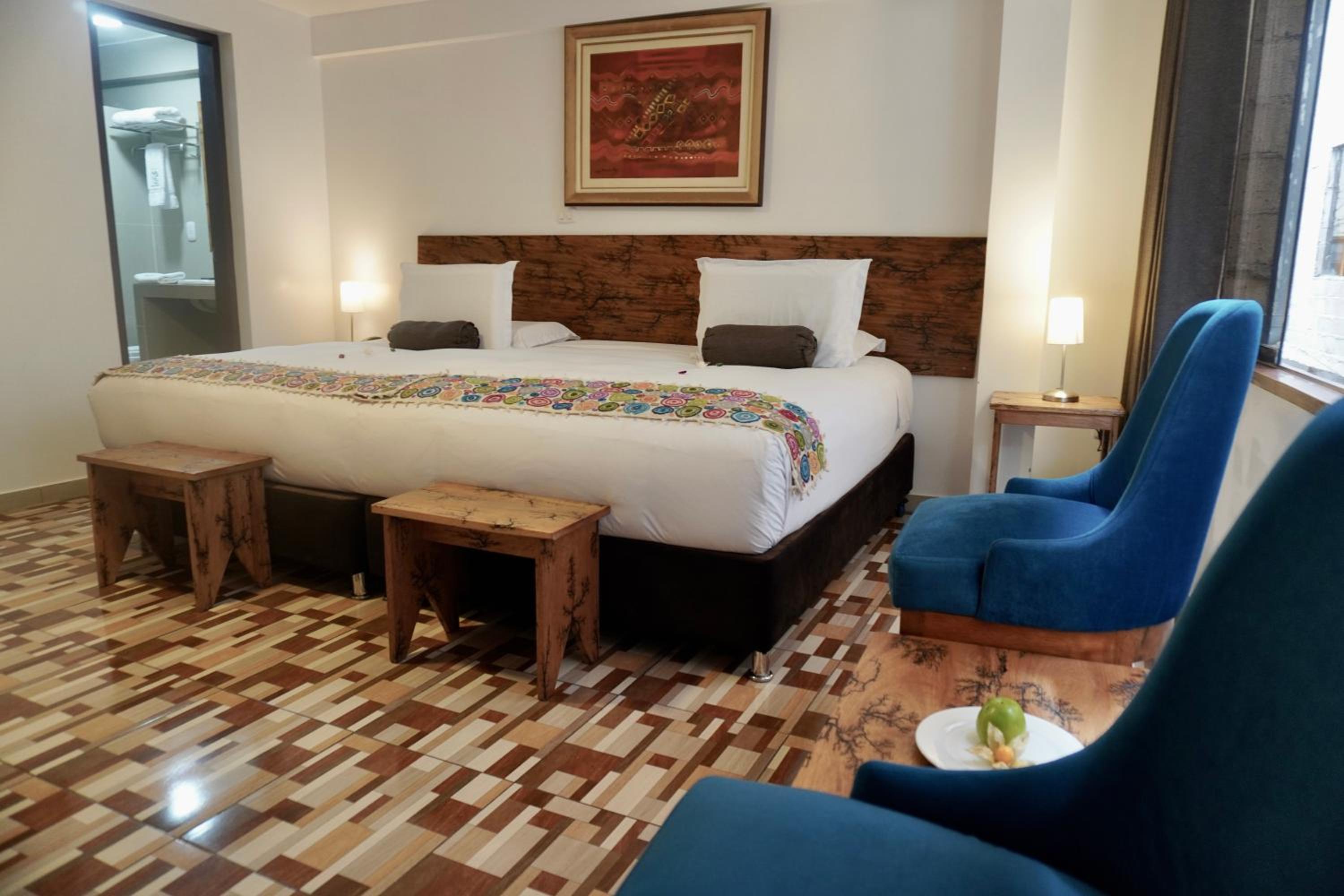 Superior King Room - Photo 10