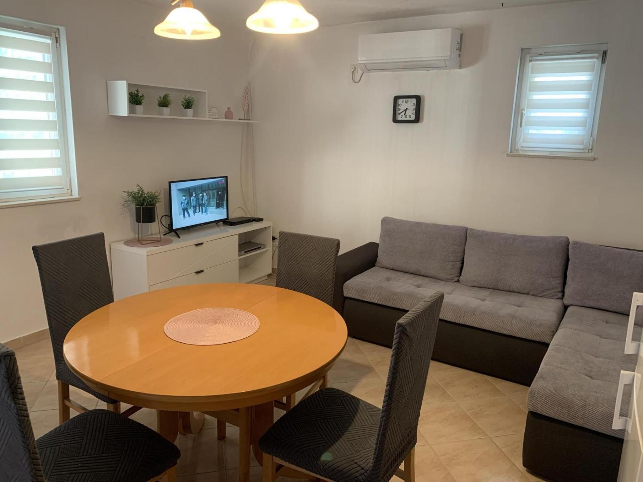 One Bedroom Apartment With Terrace photo 3