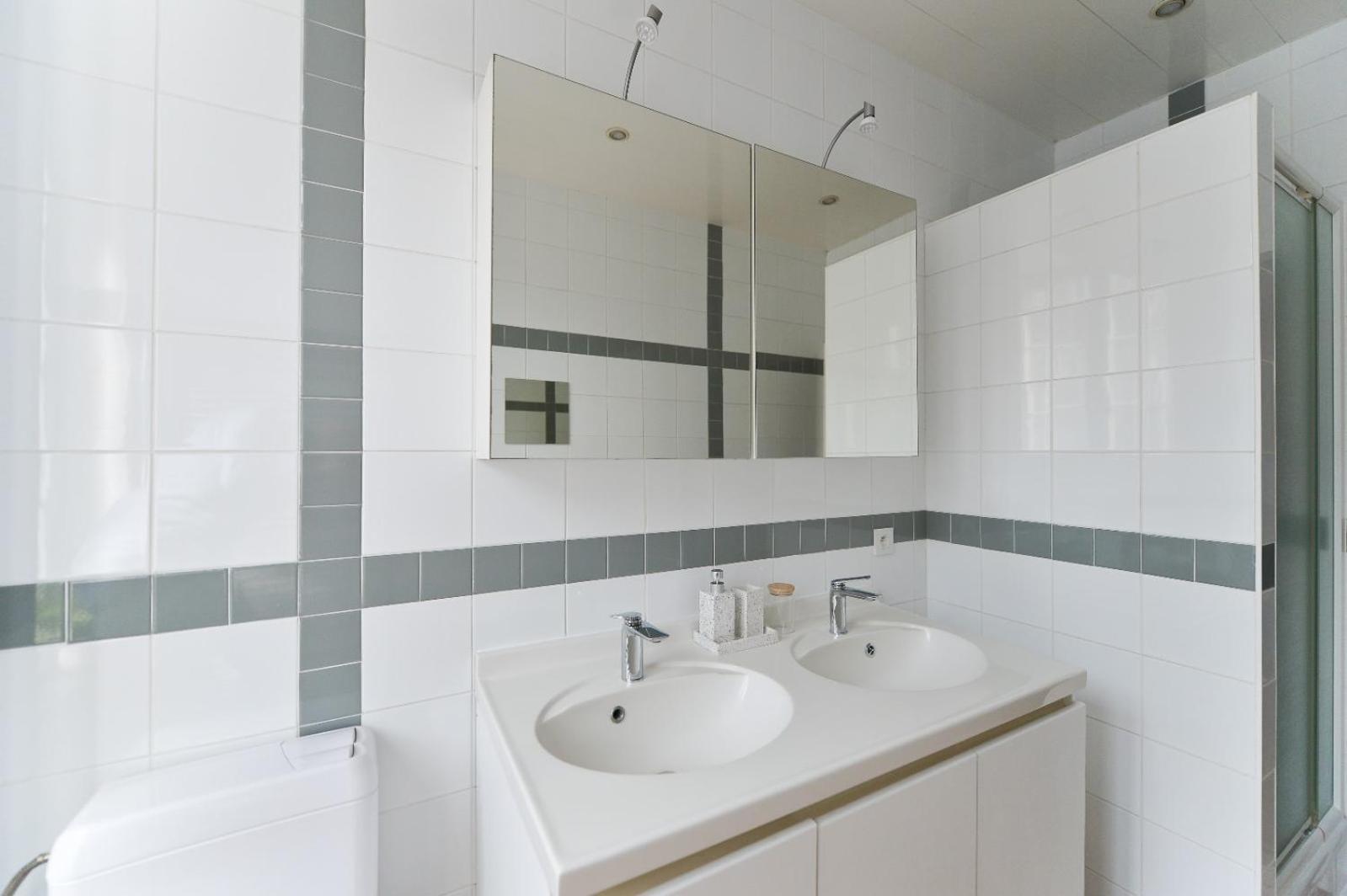 Double Room with Private Bathroom photo 2