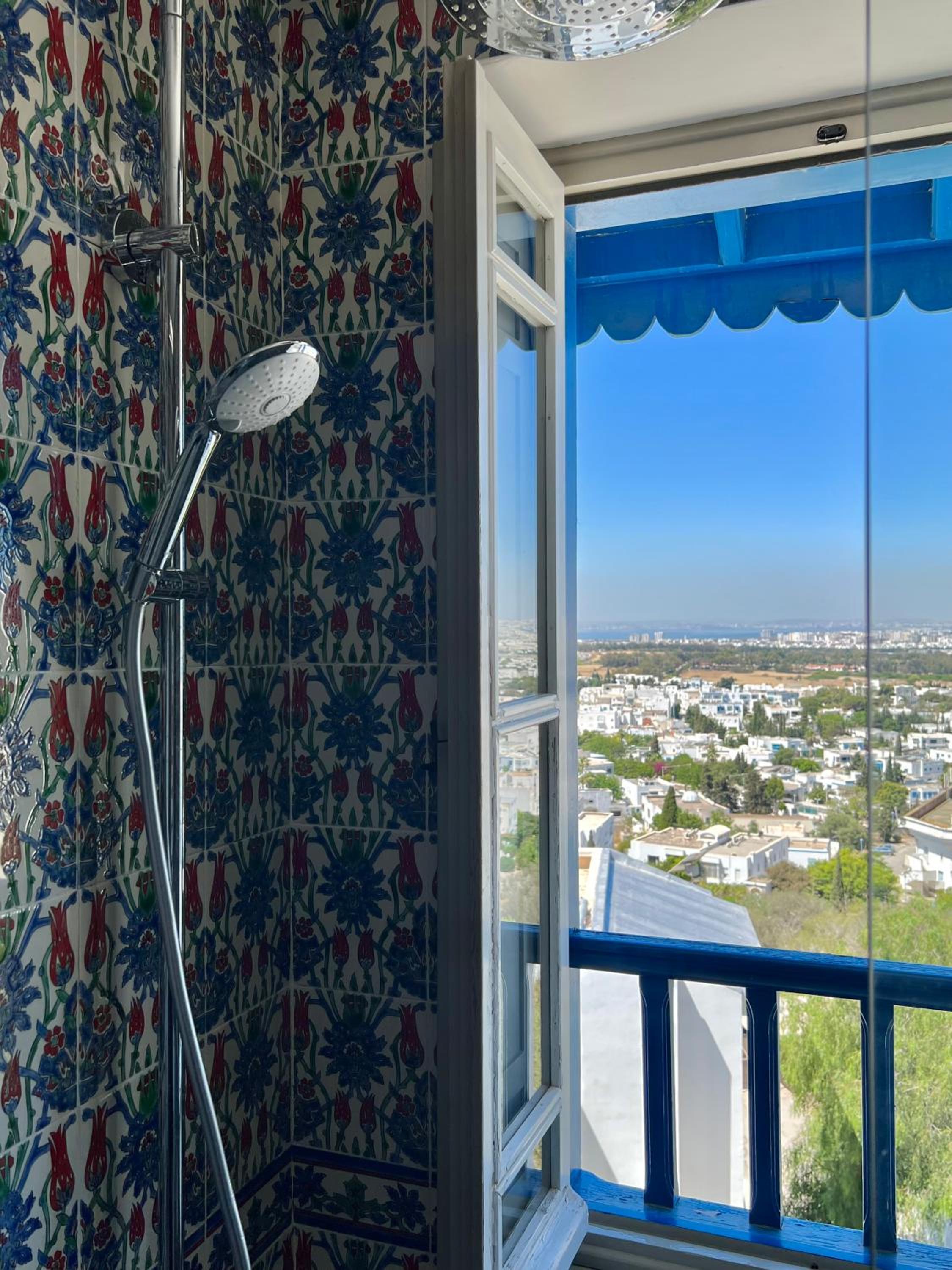 Deluxe Double Room with Balcony and Sea View photo 2