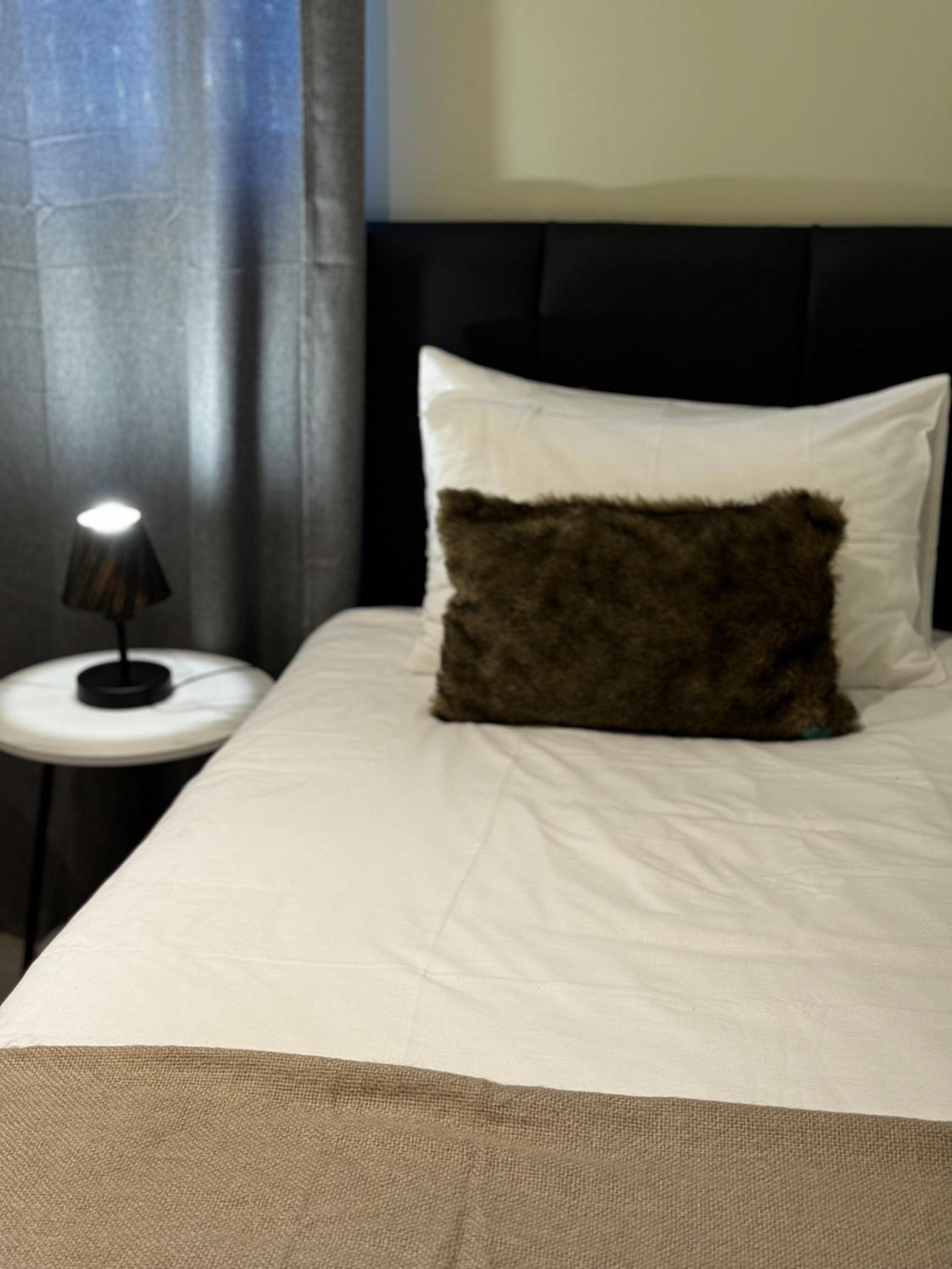 Two-Bedroom Apartment - Photo 9