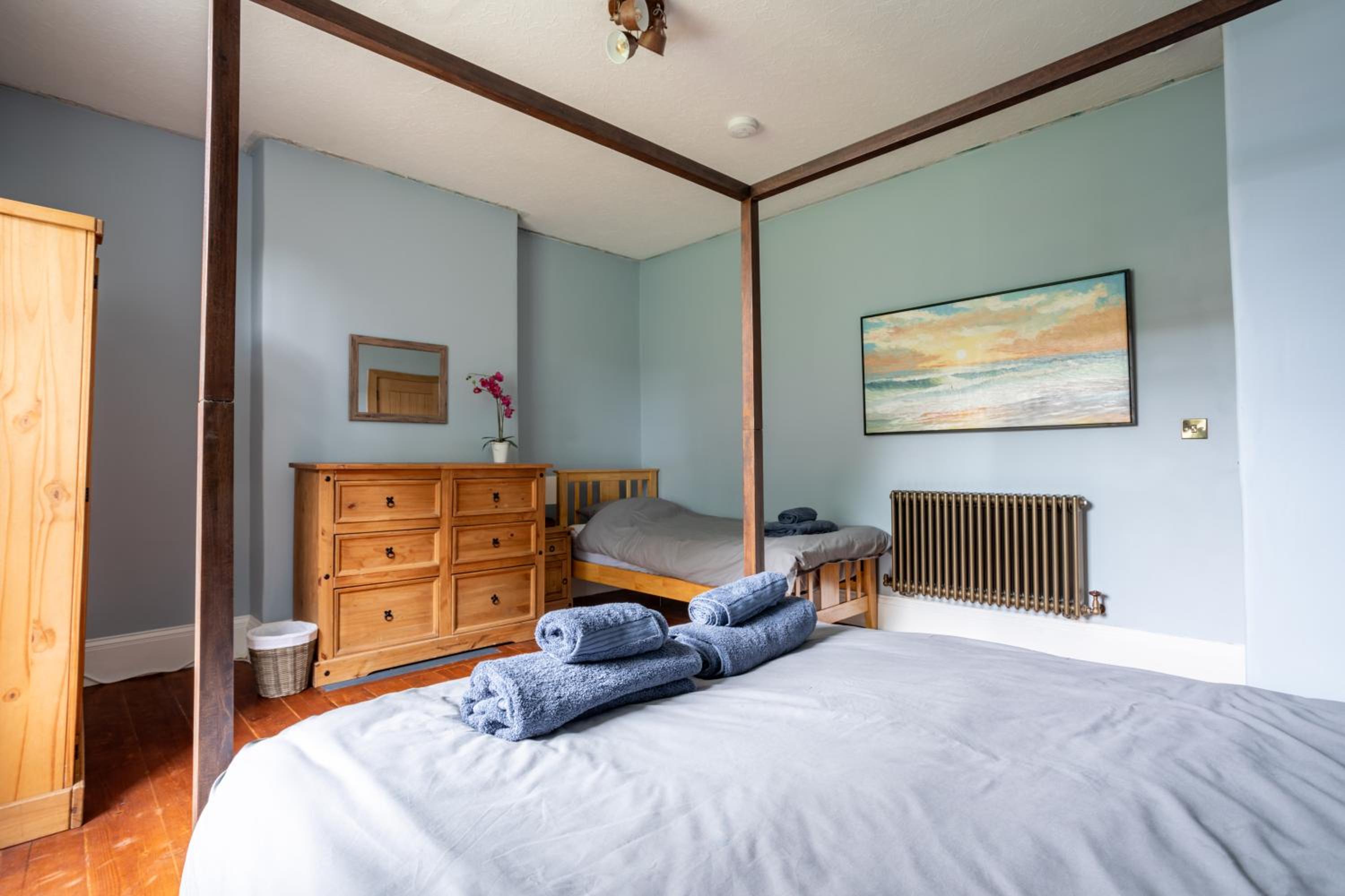 Three-Bedroom House photo 1
