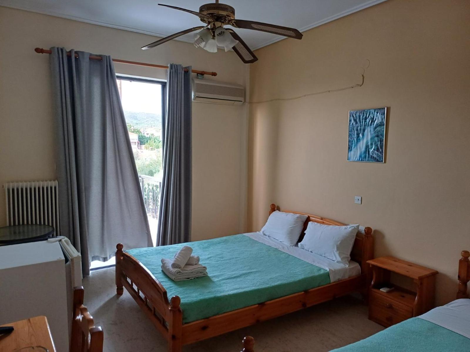 Triple Room with Sea View