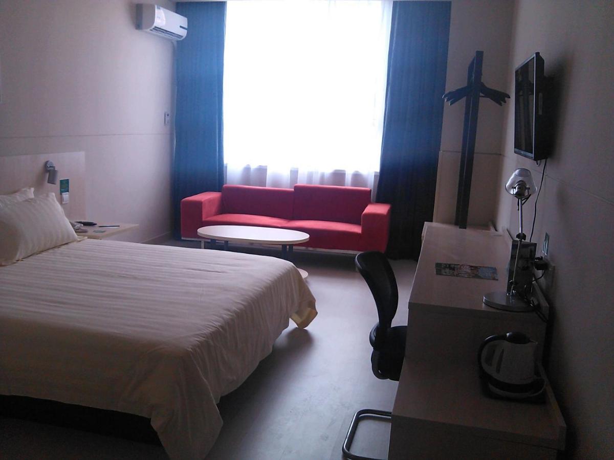 Business Room B