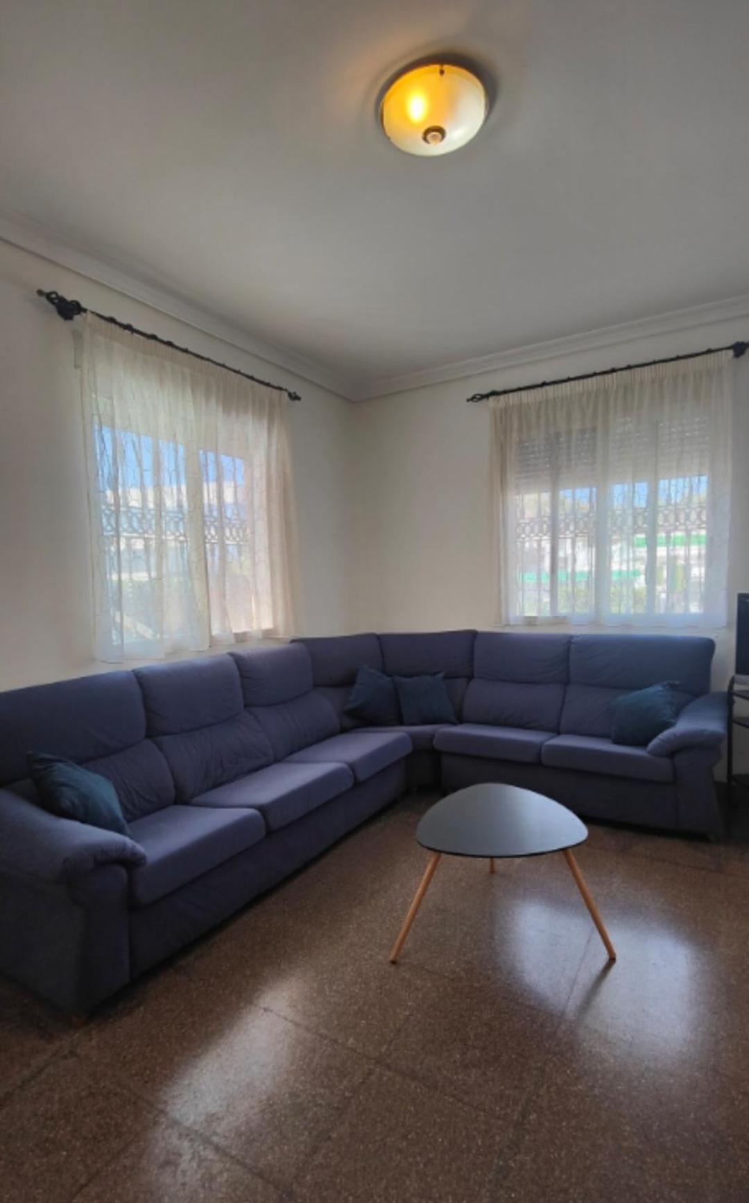 Casa de cinco habitaciones