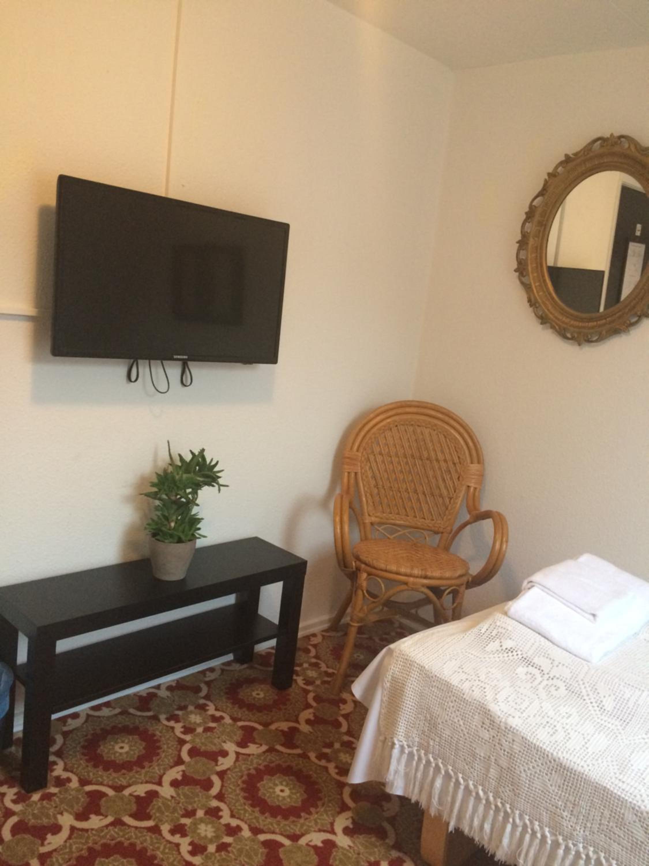Twin Room with Shared Bathroom
