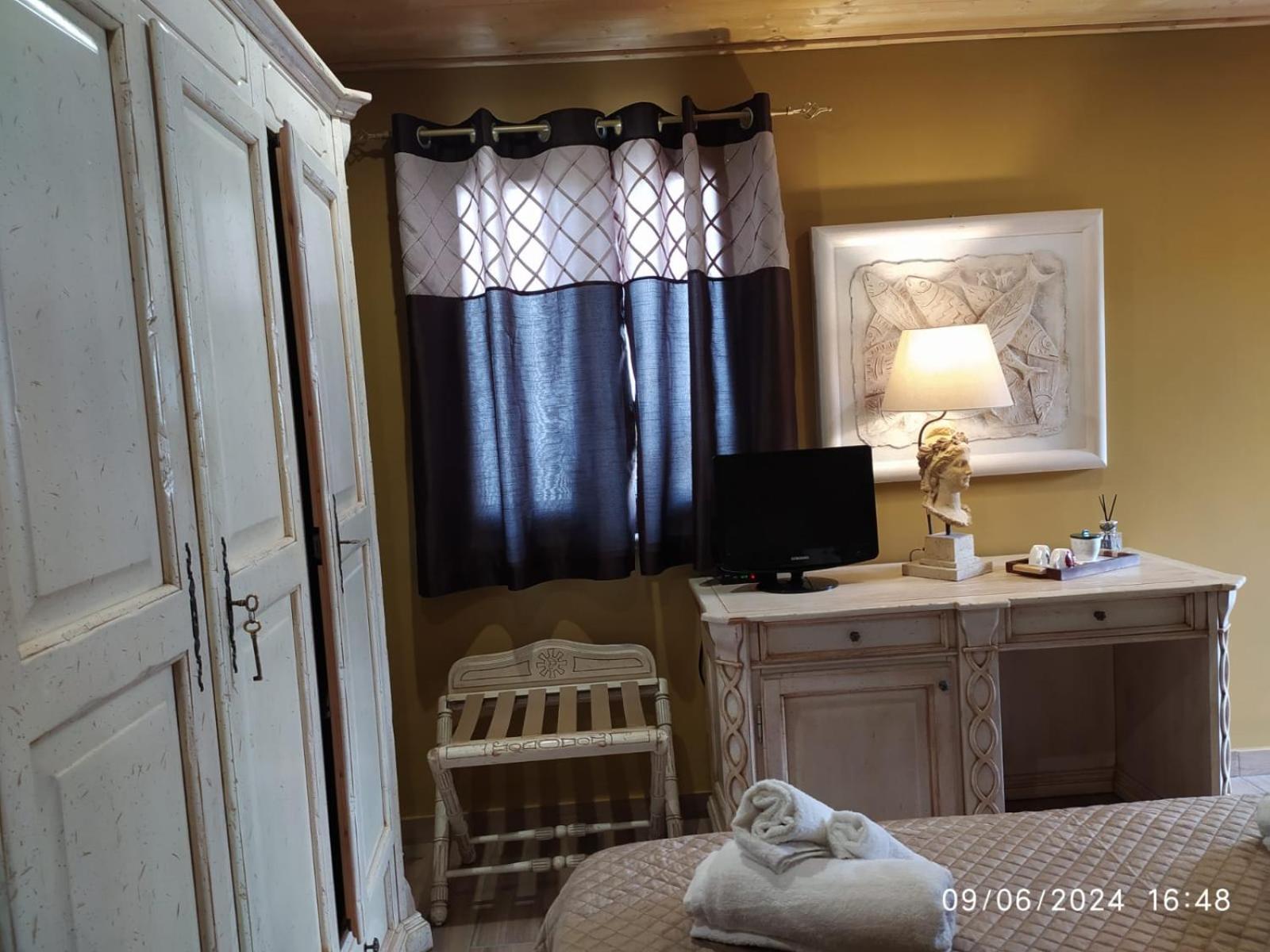 One-Bedroom House photo 2