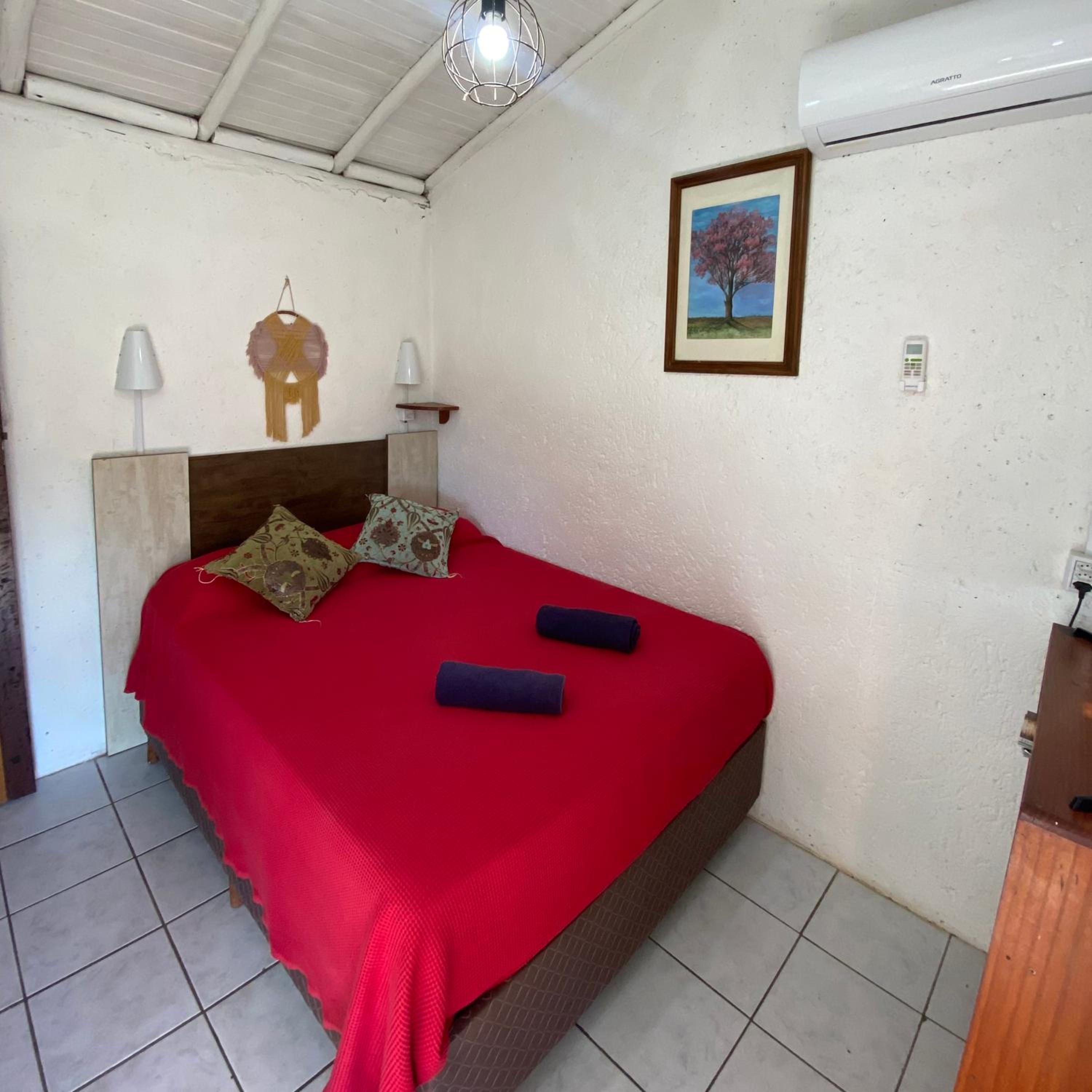 One-Bedroom House photo 1