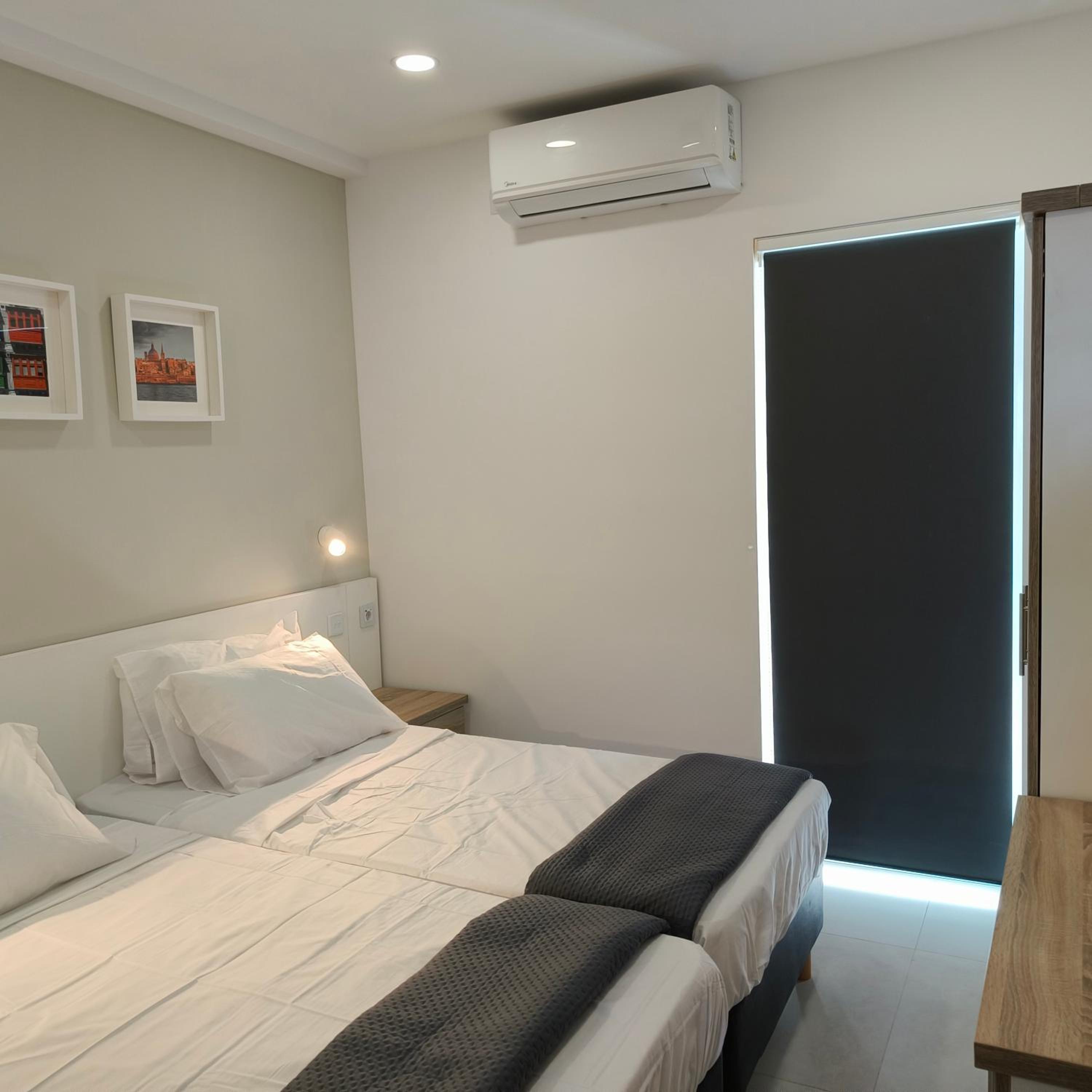 Two-Bedroom Apartment with Balcony and Sea View photo 3