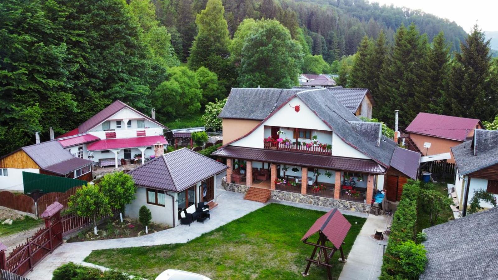 Room In Chalet photo 2