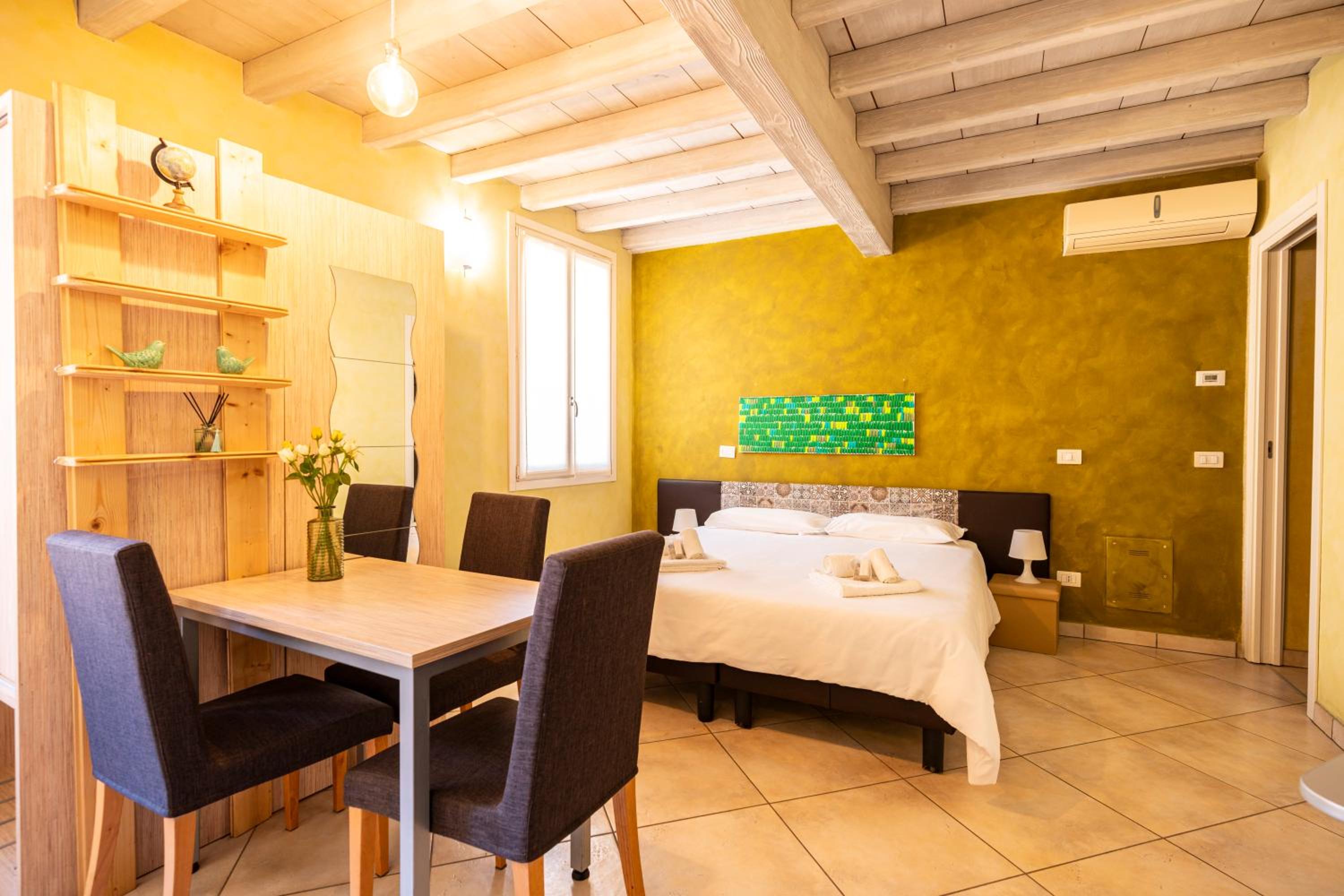 Classic Triple Room - Photo 1