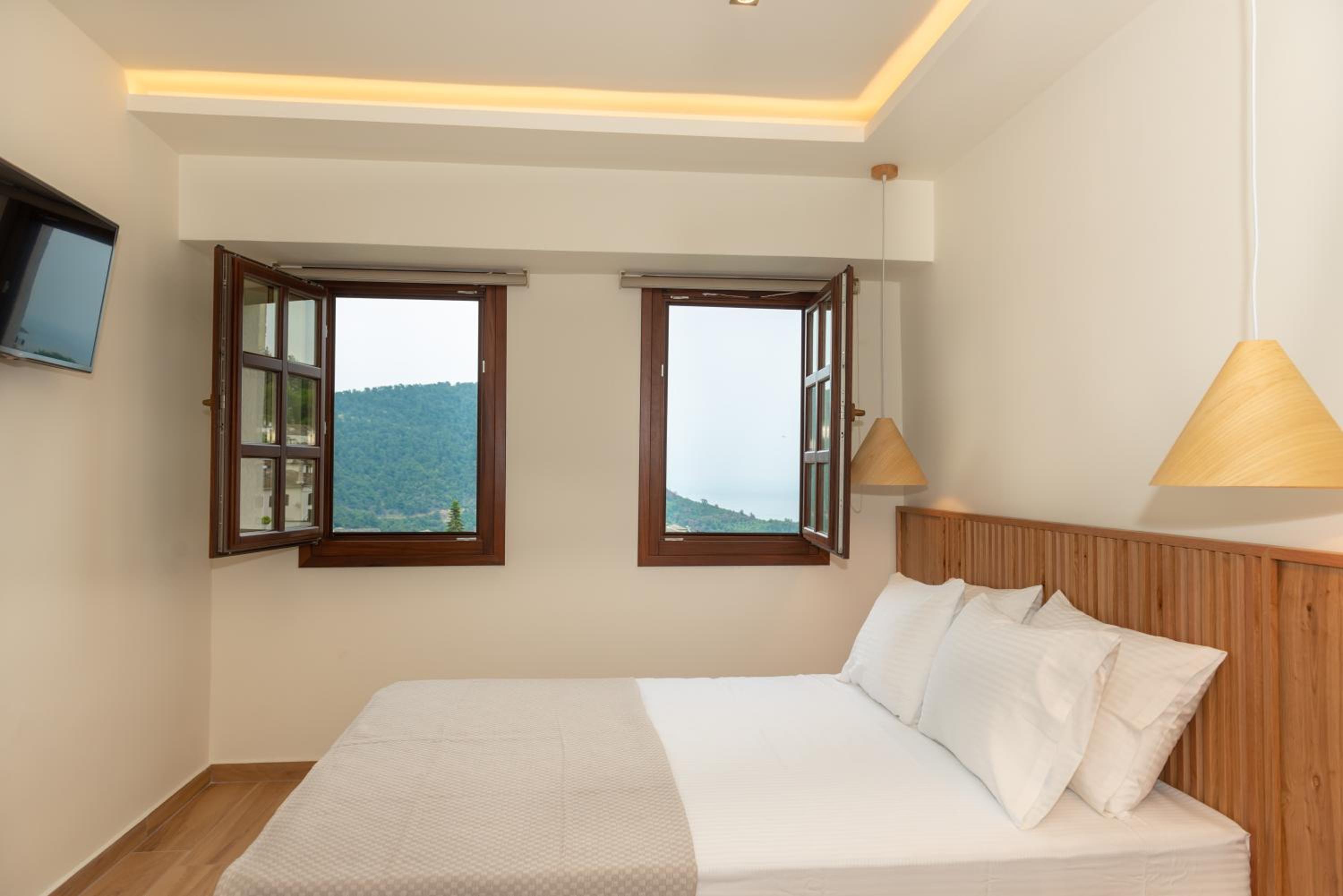 Deluxe Double Room - Photo 3