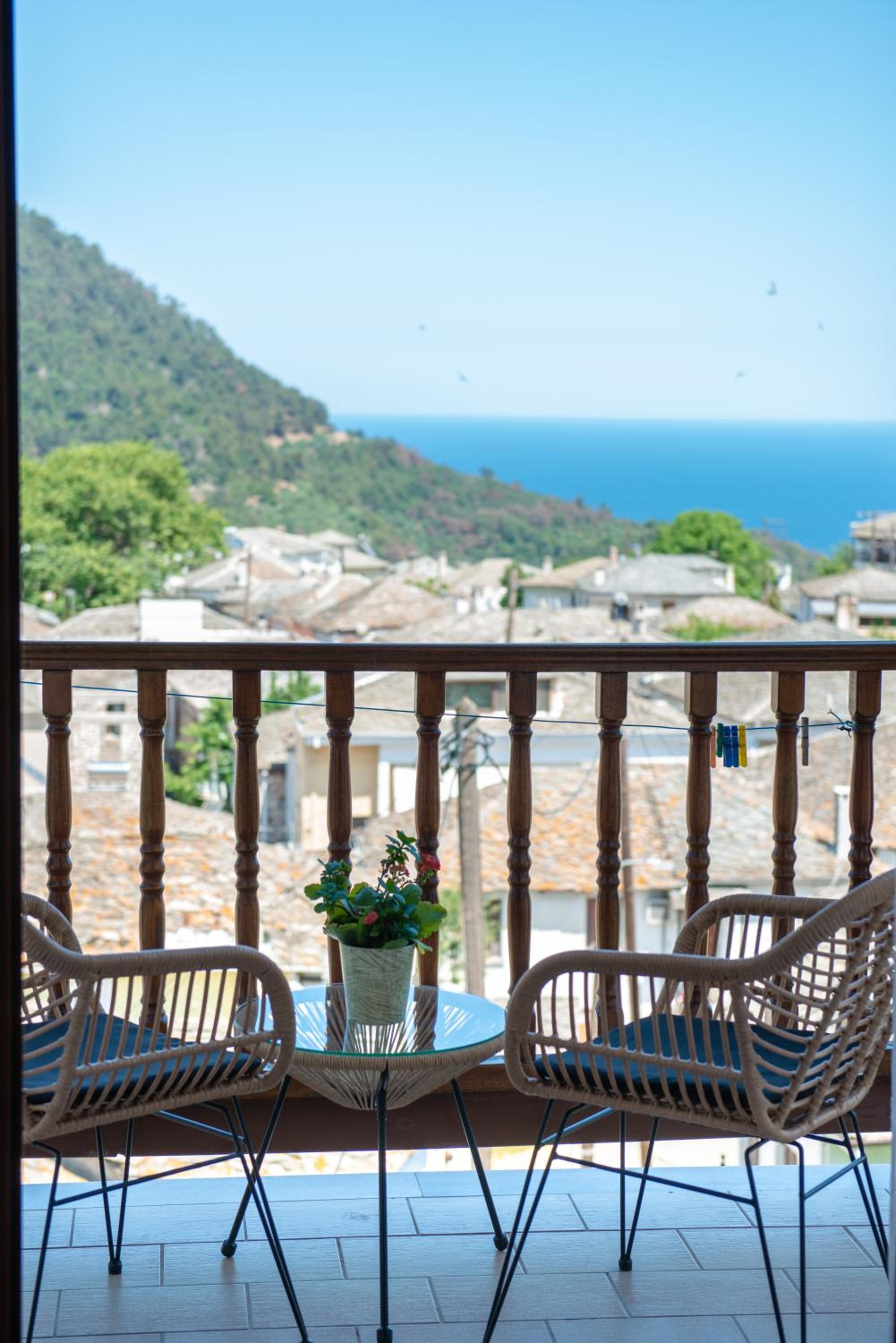 Deluxe Triple Room with Sea View photo 2