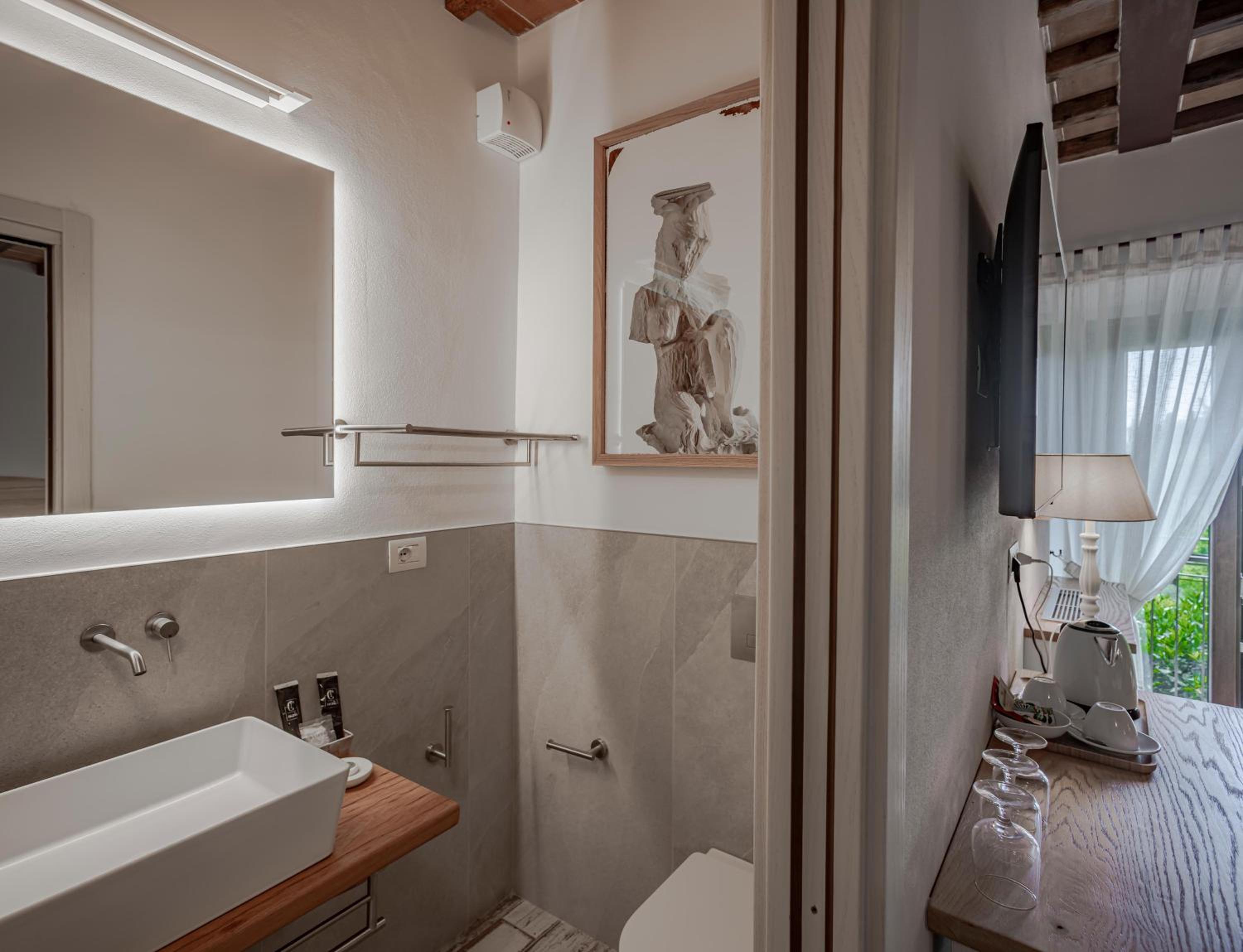 Deluxe Triple Room - Photo 2