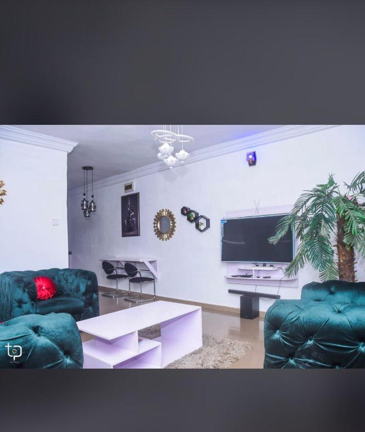 Two-Bedroom Apartment photo 2