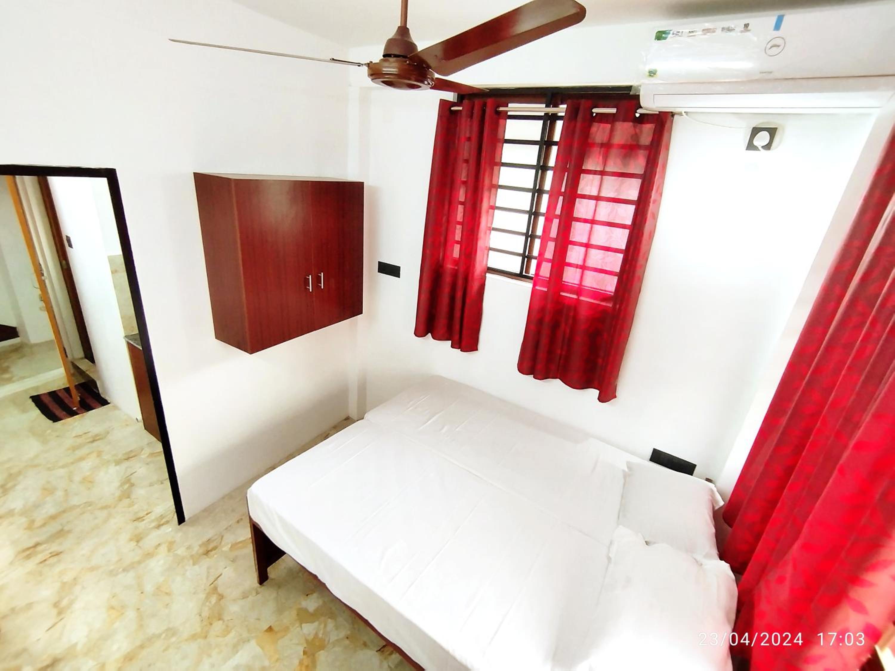 Budget Double or Twin Room photo 3