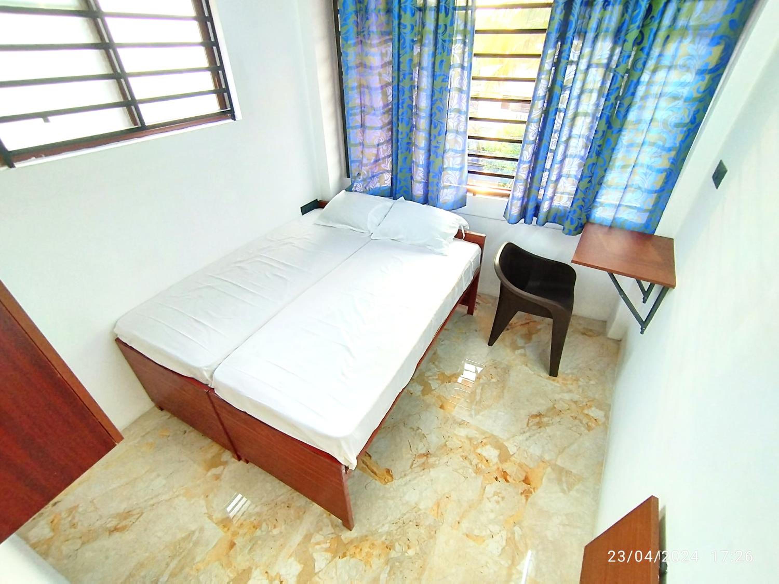 Budget Double or Twin Room photo 2