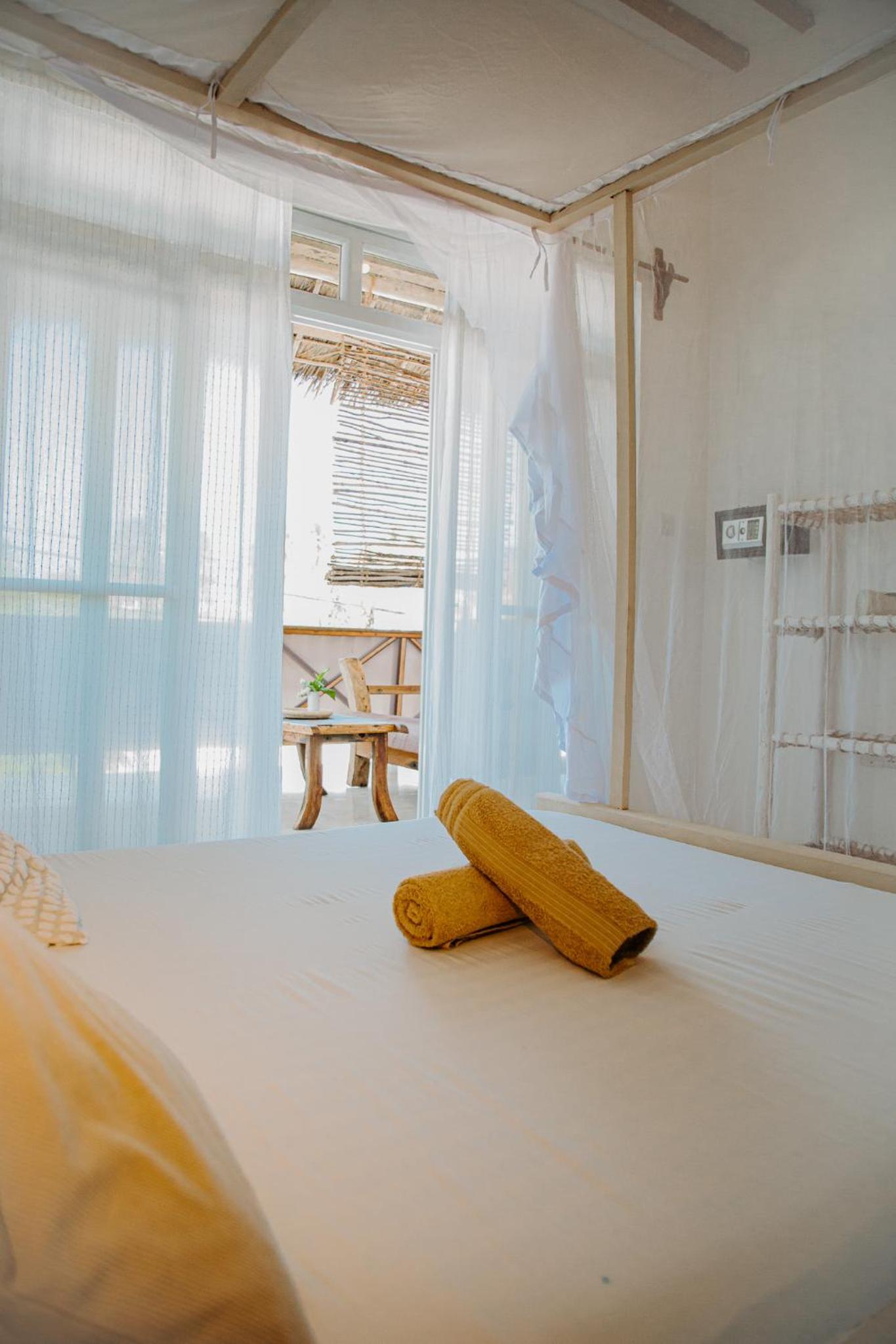 Double Room with Balcony photo 3