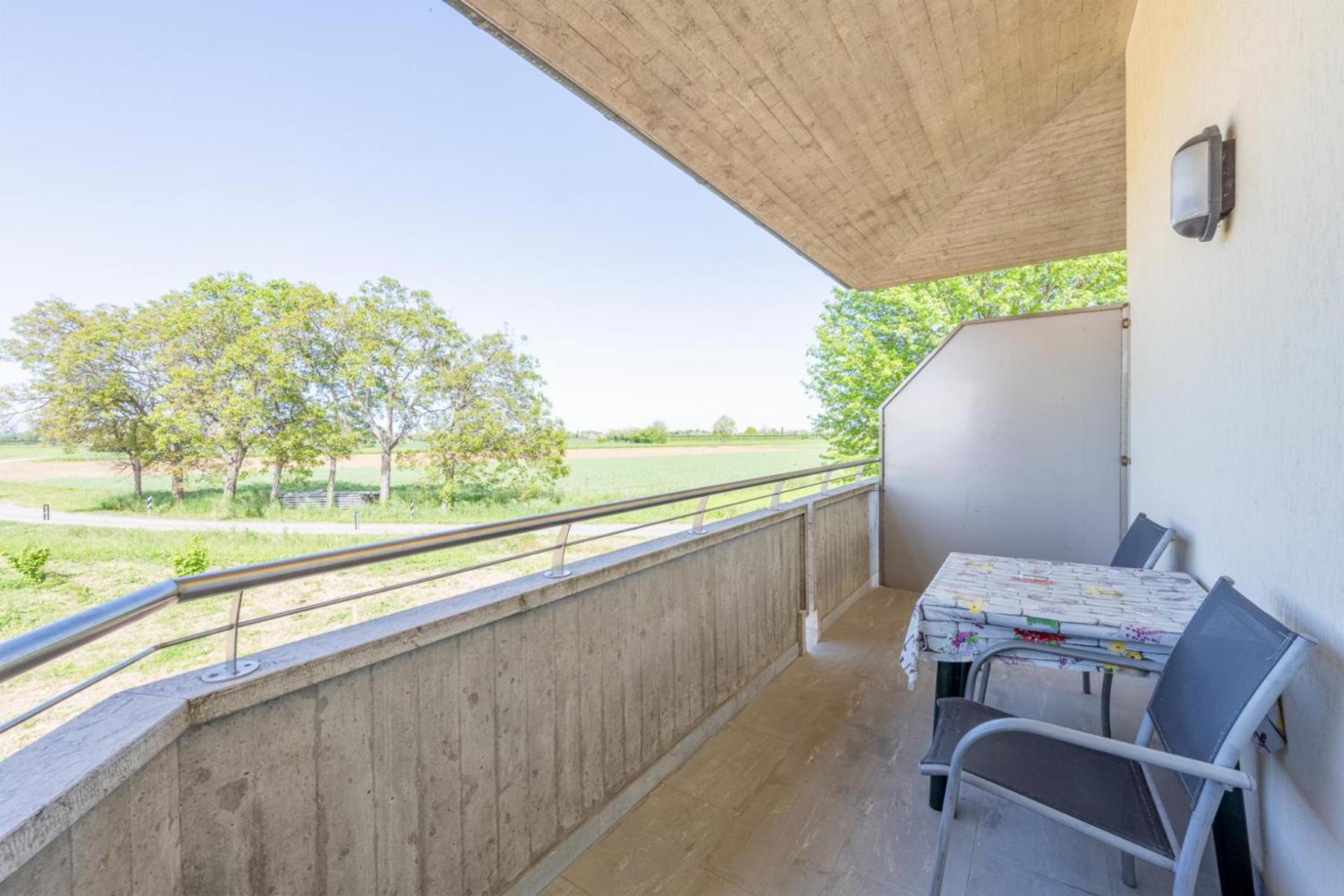 Double or Twin Room with Terrace - Photo 3