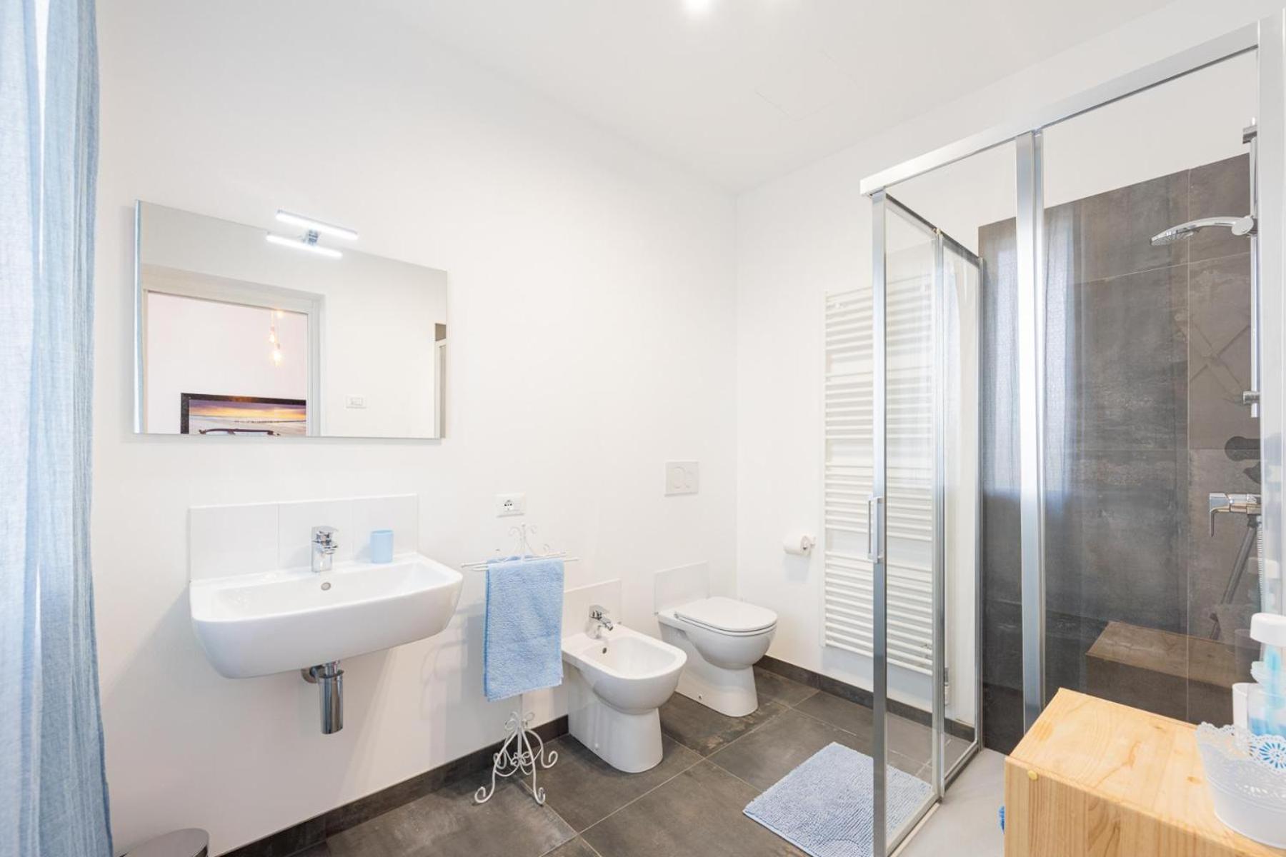 Double or Twin Room - Photo 3
