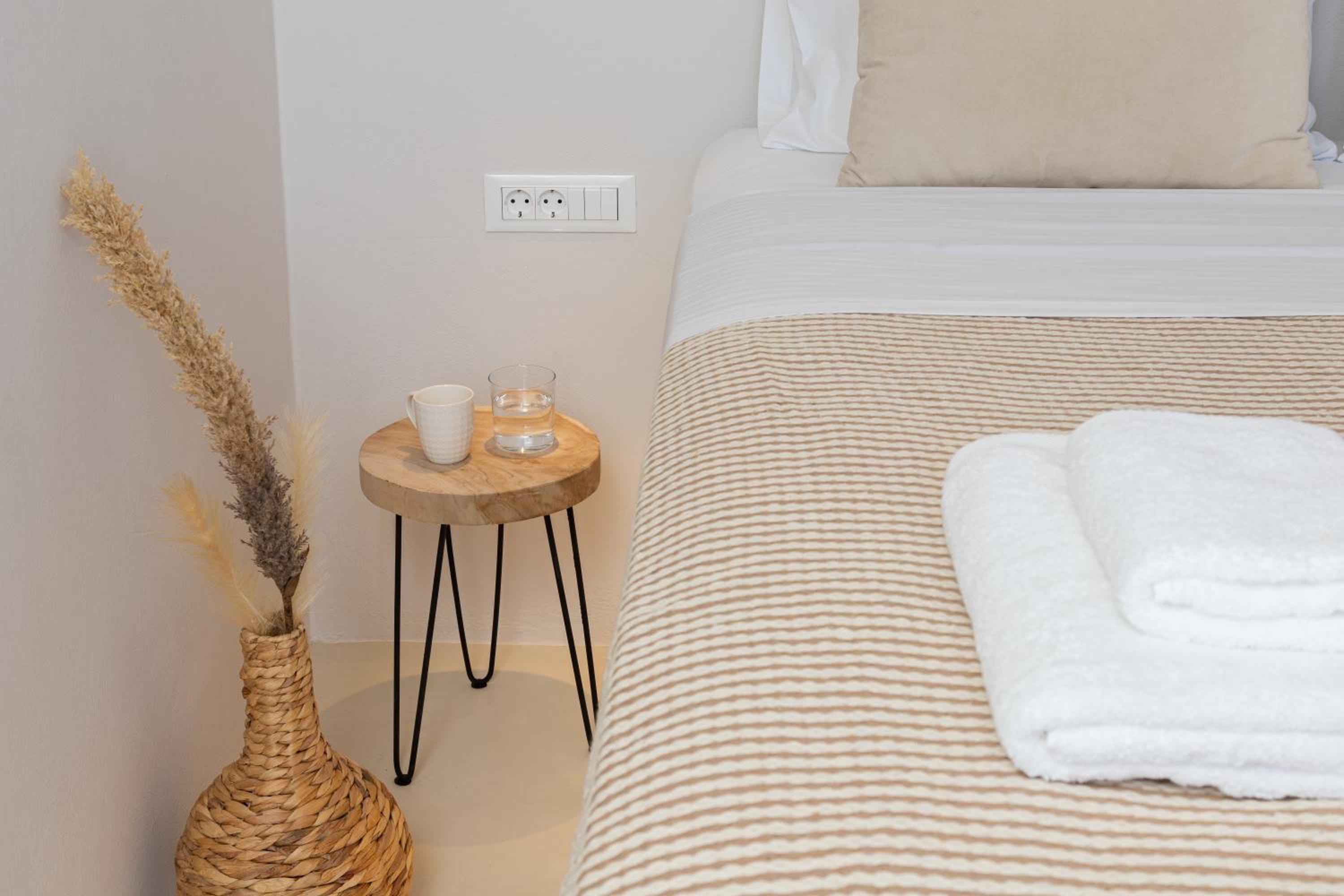 King Room with Balcony photo 1