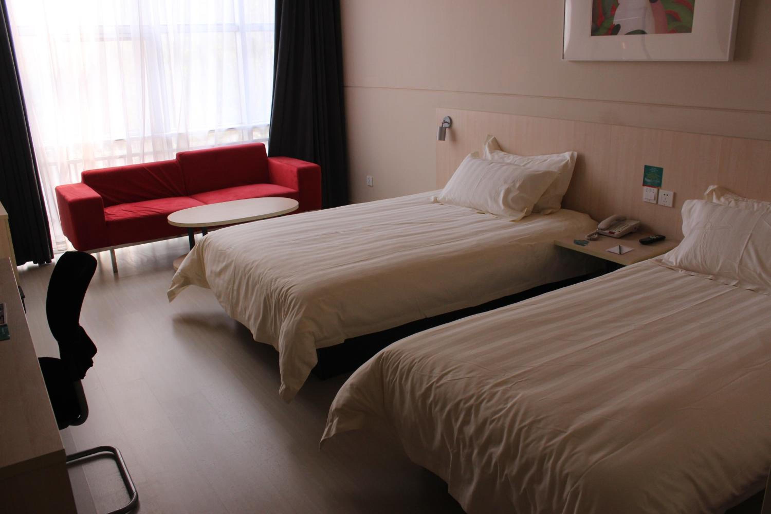 Standard Twin Room B - Photo 33