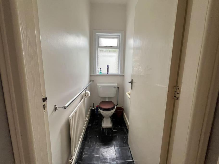 Three-Bedroom House photo 3