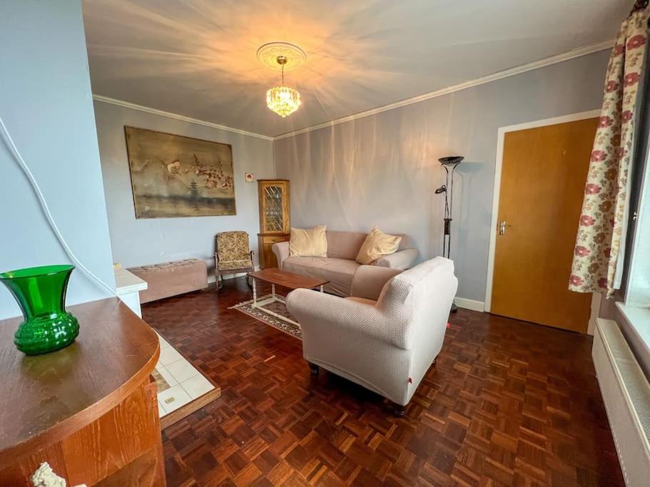 Three-Bedroom House photo 1