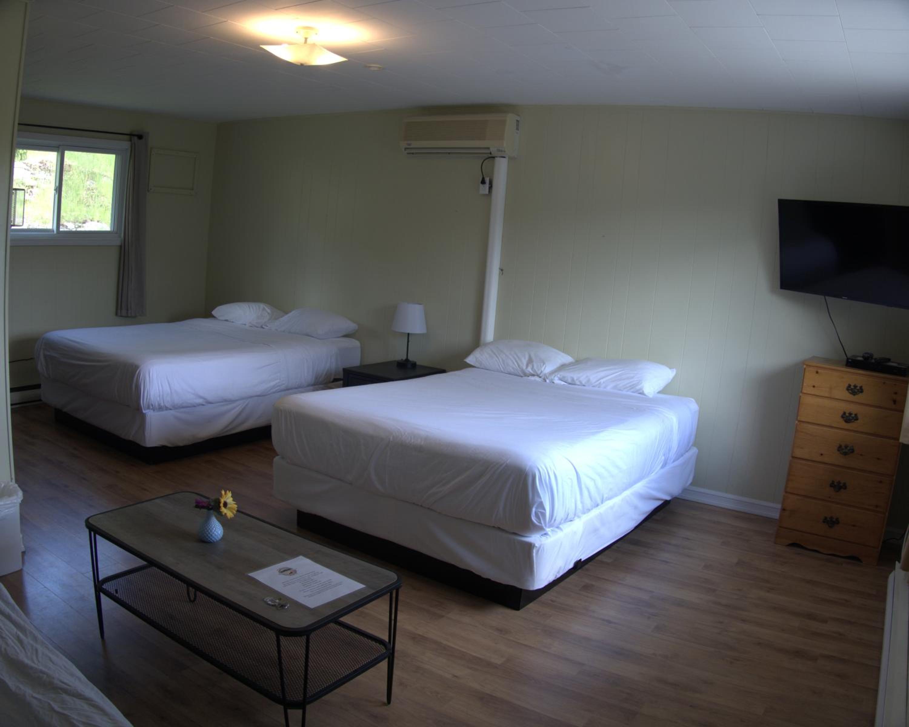 Economy Double Room photo 1