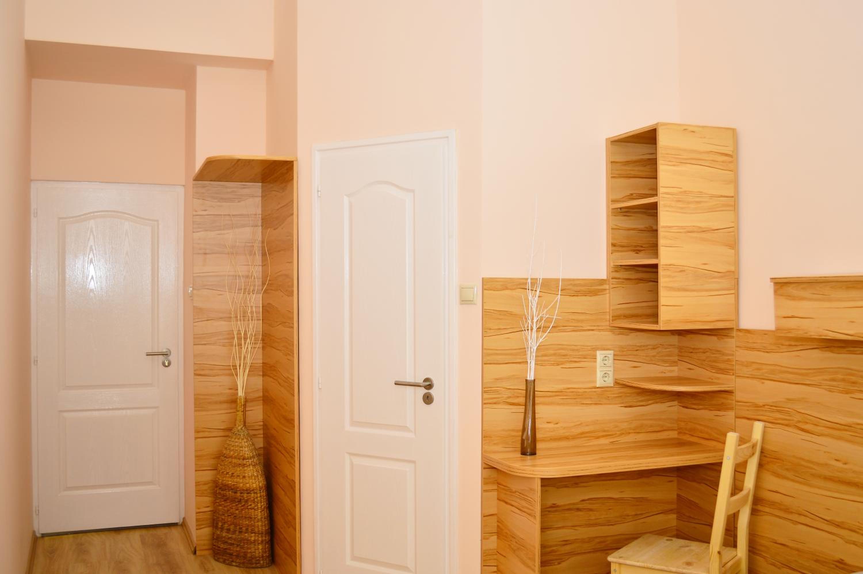 Double or Twin Room - Photo 3