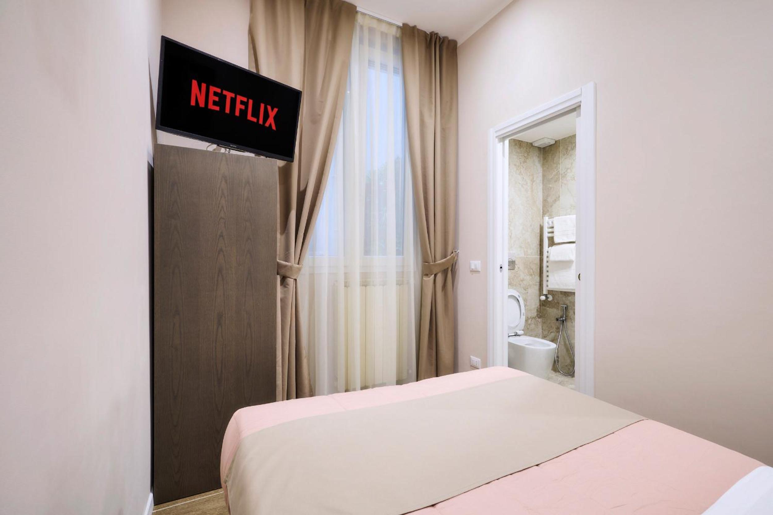 Small Double Room photo 3