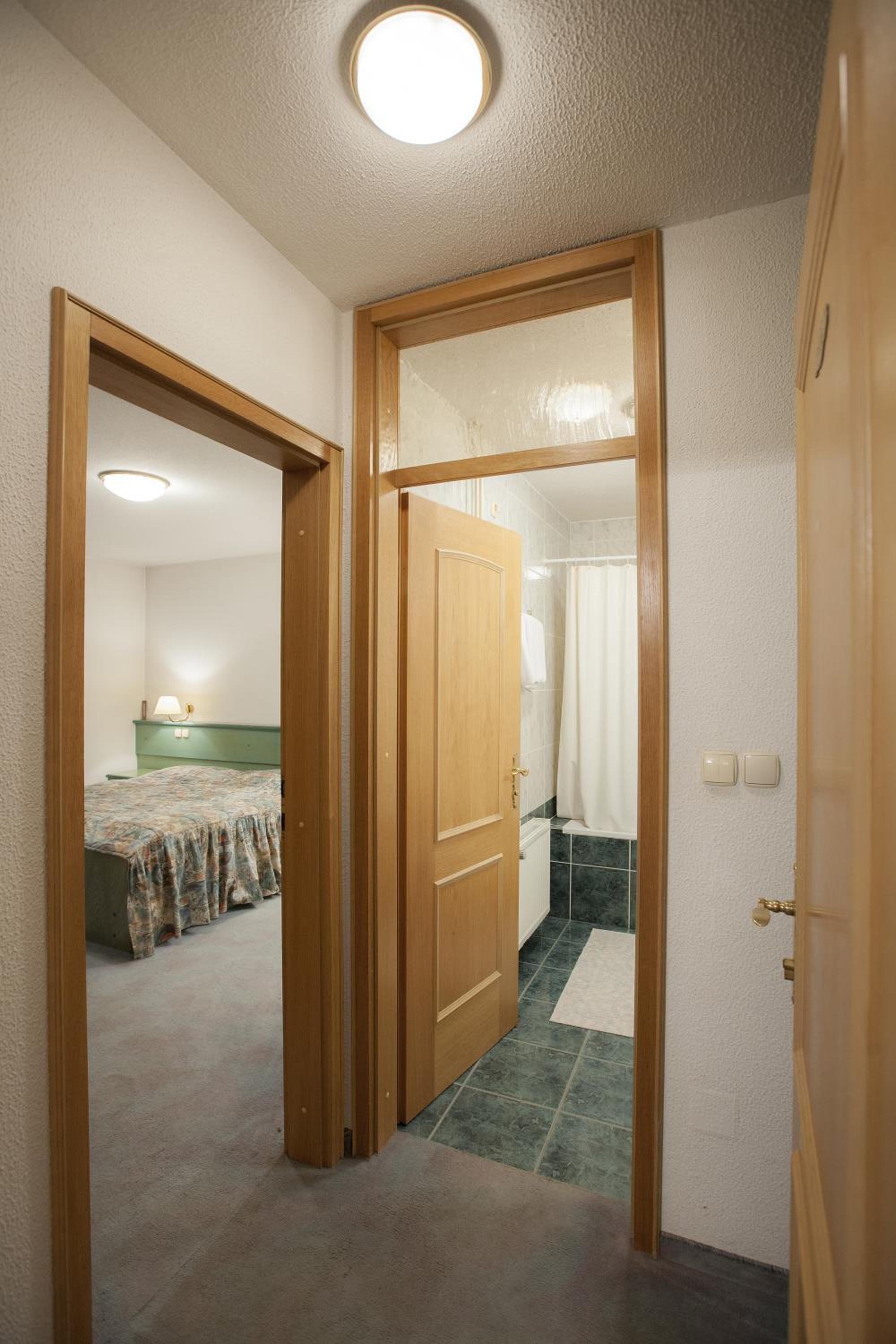 Quadruple Room - Photo 5