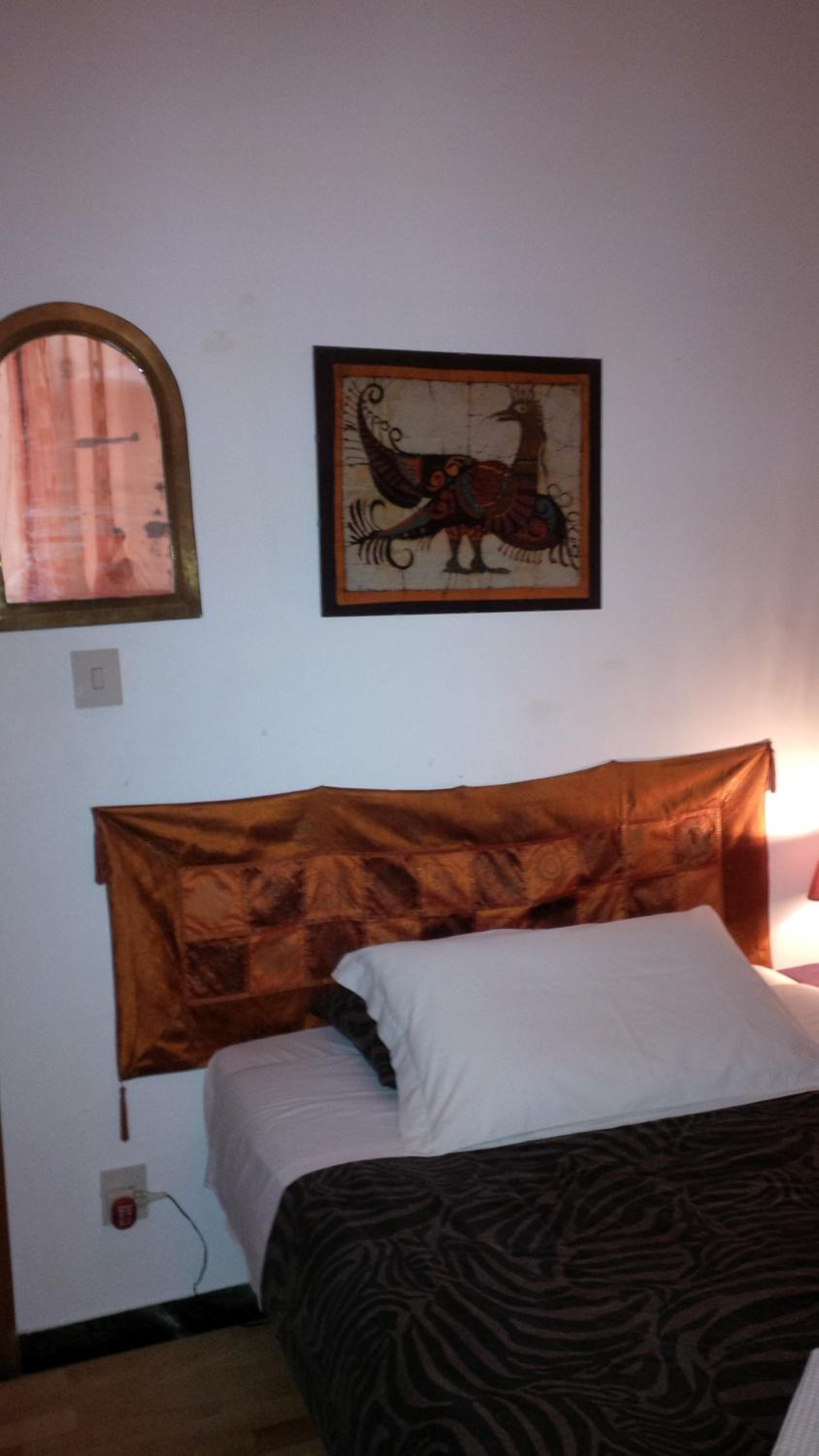 Single Room with Shared Bathroom photo 3